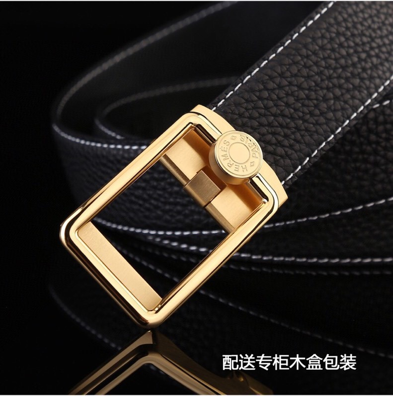 爱马家 同款自动扣真皮腰带 | 商务休闲臻品
【进口头层小牛皮】
精选EP-M原单皮料，3.5cm宽（35MM），纹理自然细腻，触感奢华
316精钢真空电镀扣头，立体浮雕工艺，持久耐磨不褪色
带身长度可定制裁剪，适配各类腰围
【高端细节&middot;匠心工艺】
双面真皮设计，结实耐用
哑光金属扣头低调优雅，支撑力强不易变形
同步工艺，内穿式自动扣适配正装与休闲
随赠原装木盒全套包装 | 自用显品位&middot;馈赠有格调
&mdash;&mdash; 经典热销款，精英男士衣橱必备 &mdash;&mdash;
p260
