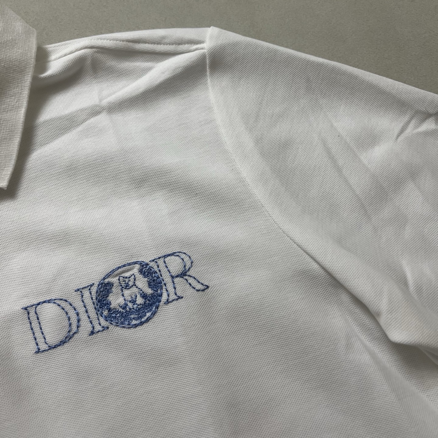 85💰（编号101）
亏本福利⚠️非质量问题不退不换
Dior猫字母Polo短袖
