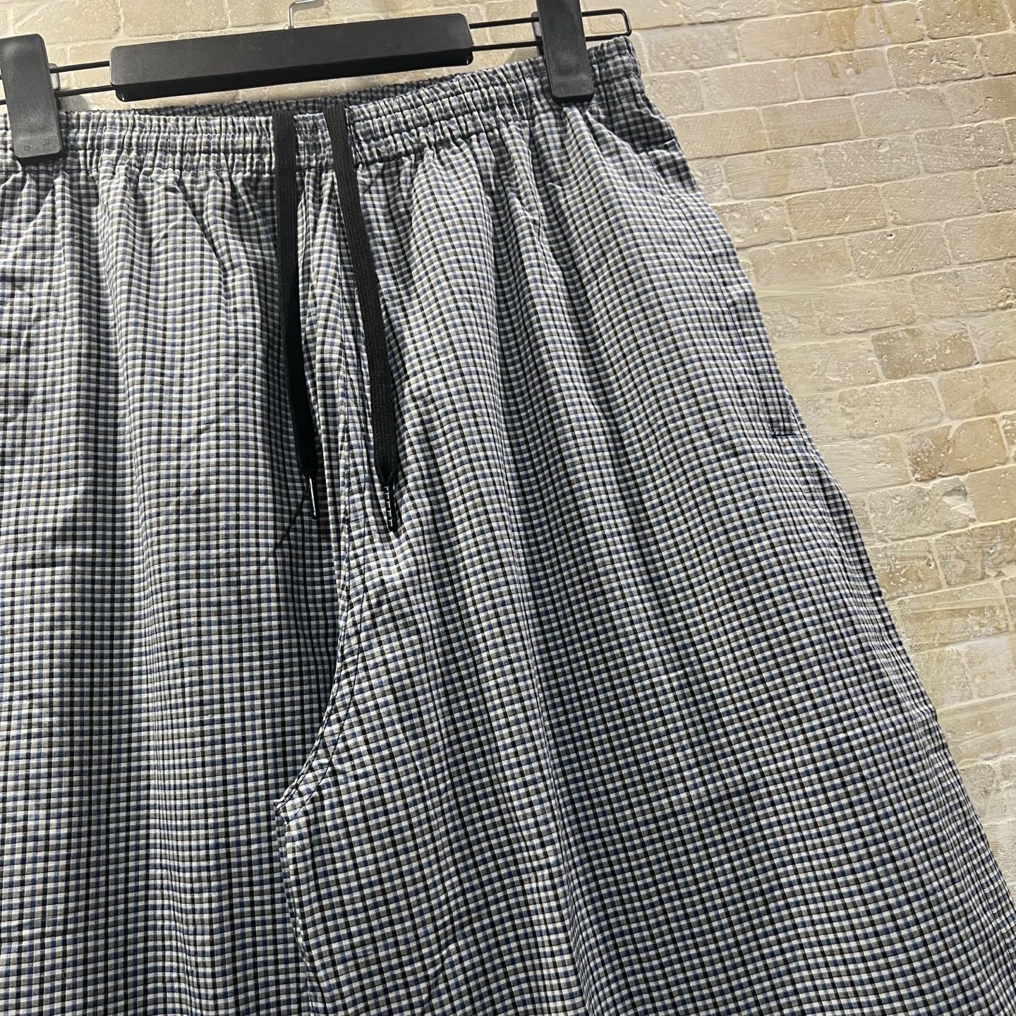 299💰
Balenciaga棉麻长裤
男女同款 裤长根据身高和风格自行剪裁 