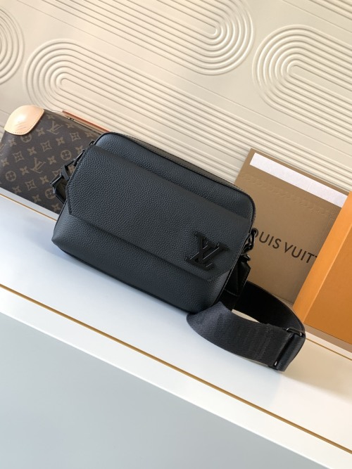 Louis Vuitton Fastline Messenger Bag in Black Leather with Adjustable Strap 1 Louis Vuitton Fastline Messenger Bag in Black Leather with Adjustable Strap