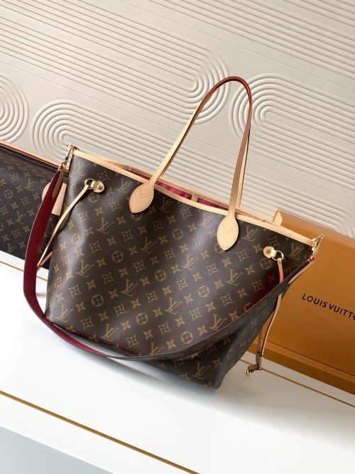 Louis Vuitton Neverfull Bandoulière Monogram Canvas Tote Bag, 31 x 28 x 14 cm 1 Louis Vuitton Neverfull Bandoulière Monogram Canvas Tote Bag, 31 x 28 x 14 cm