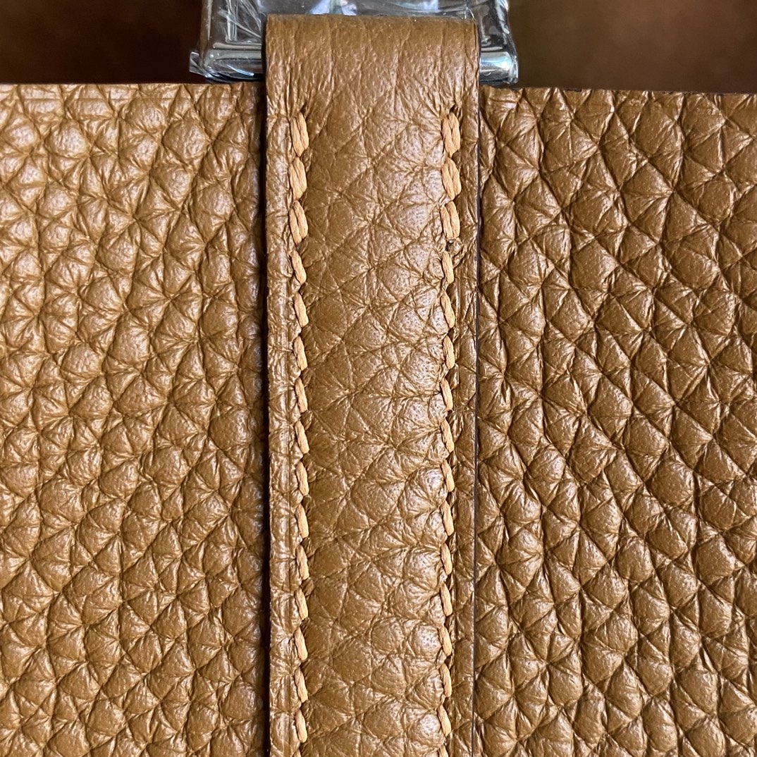 Hermes Style Leather Bag style reference detail image 4 from source 763149