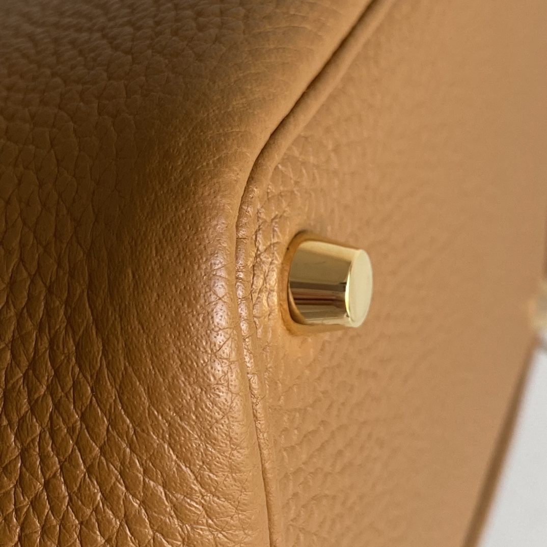 Hermes Style Leather Bag style reference detail image 8 from source 763148