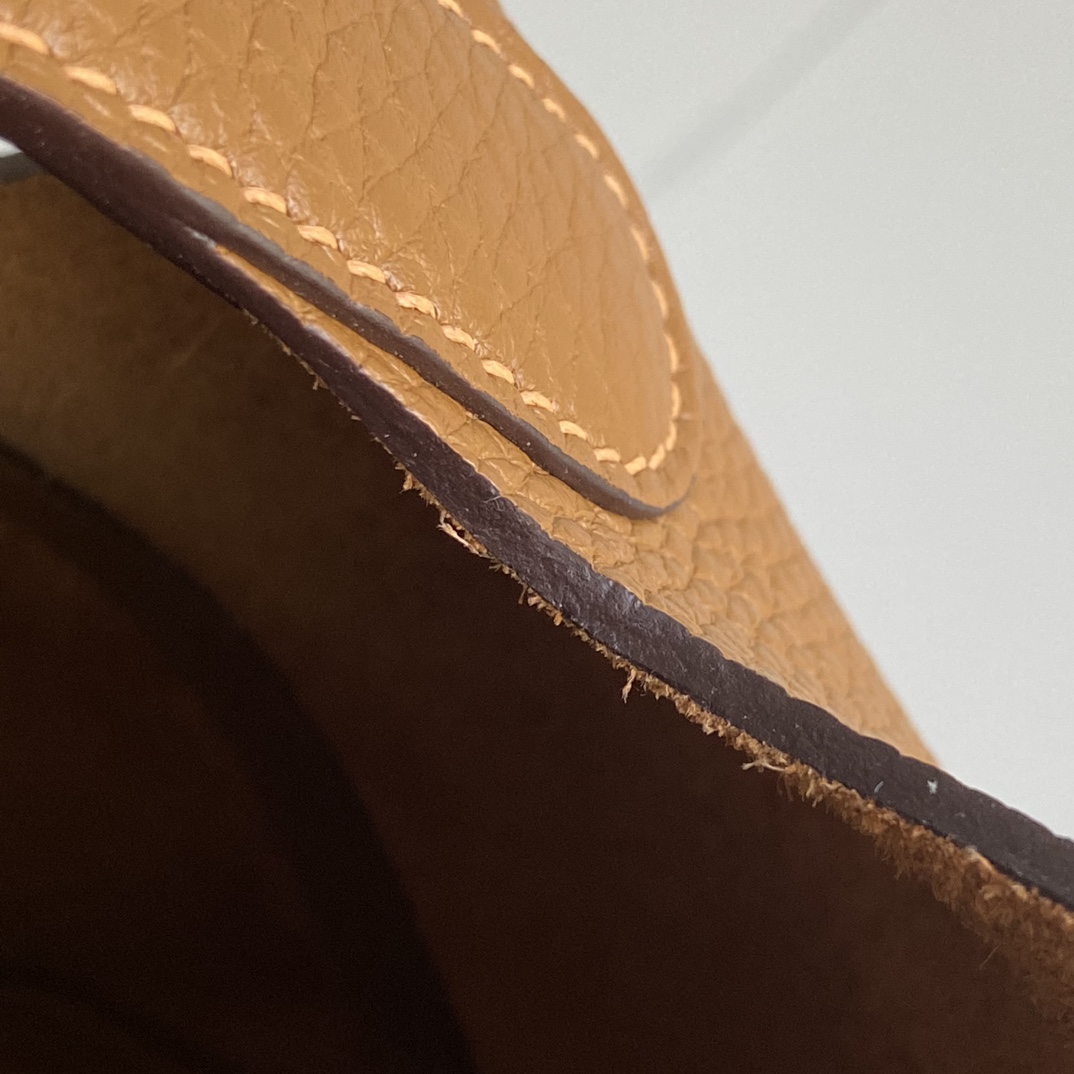 Hermes Style Leather Bag style reference detail image 5 from source 763148