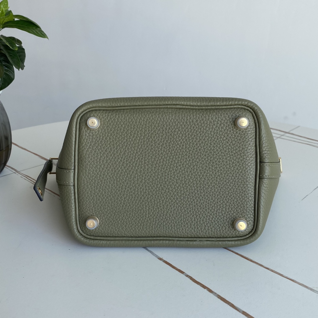 Hermes Style Leather Bag style reference detail image 9 from source 763147