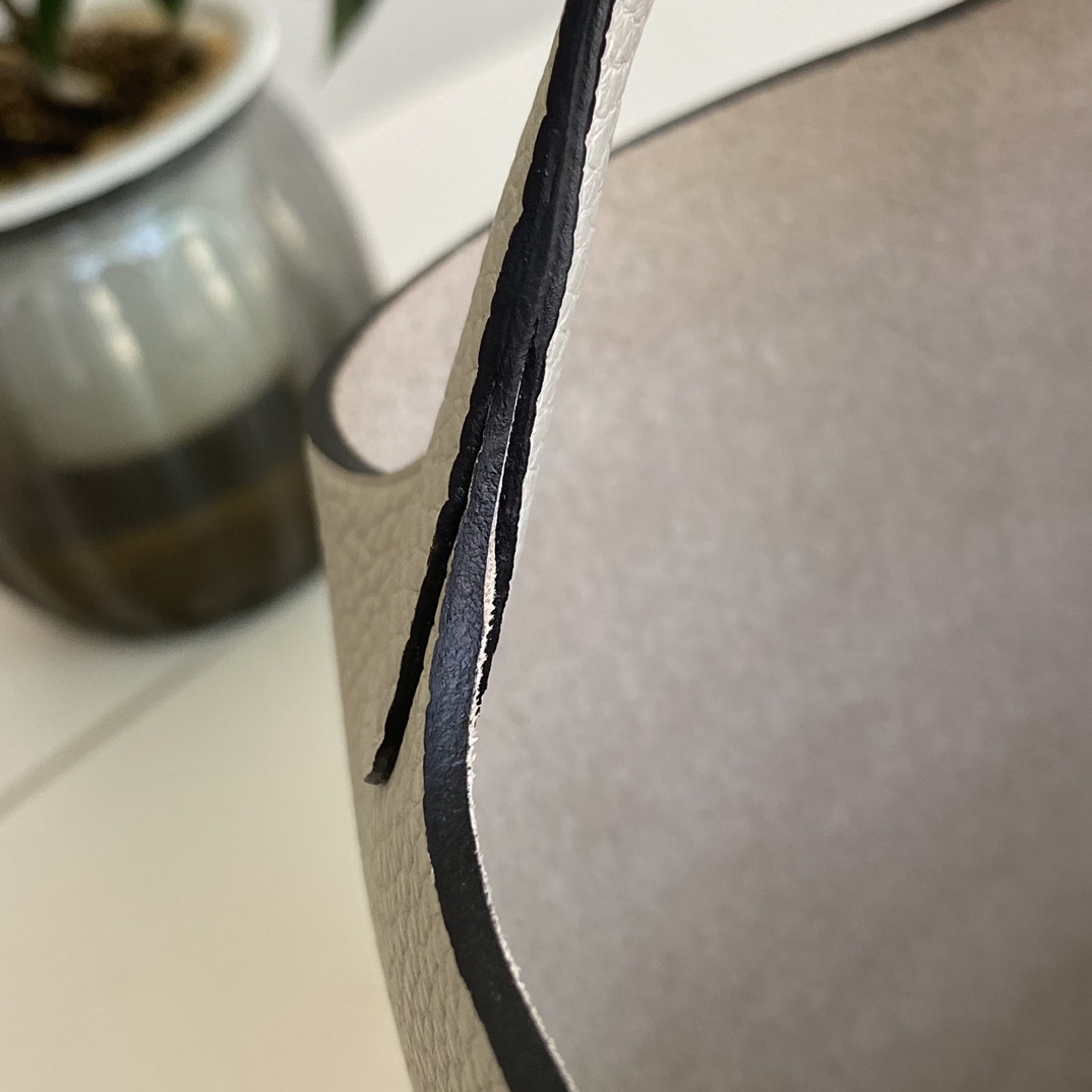 Hermes Style Leather Bag style reference detail image 6 from source 763146