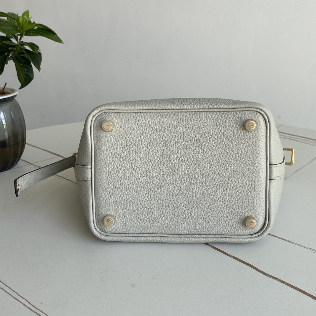 Hermes Style Leather Bag style reference detail image 8 from source 763146