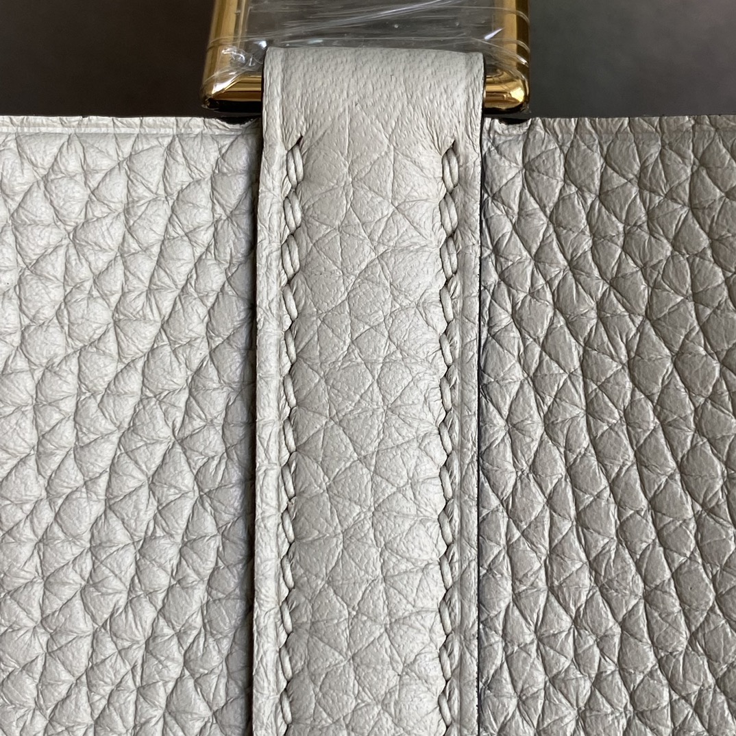 Hermes Style Leather Bag style reference detail image 4 from source 763146