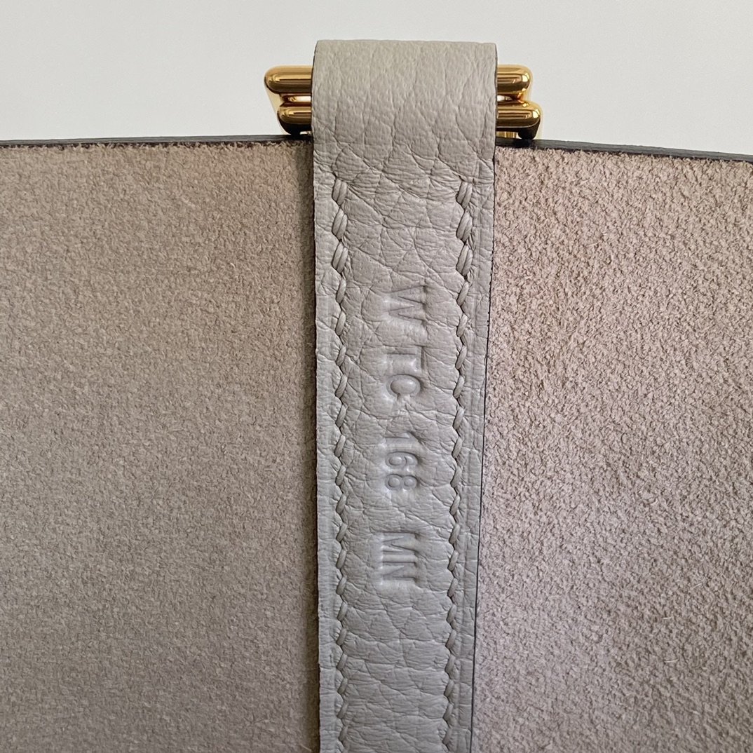 Hermes Style Leather Bag style reference detail image 5 from source 763146
