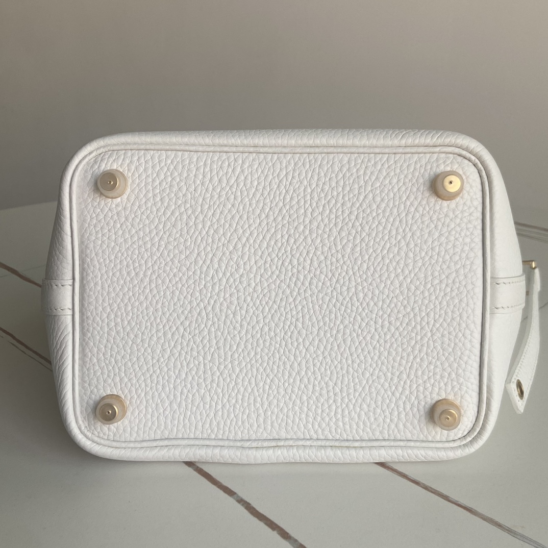 Hermes Style Leather Bag style reference detail image 9 from source 763144
