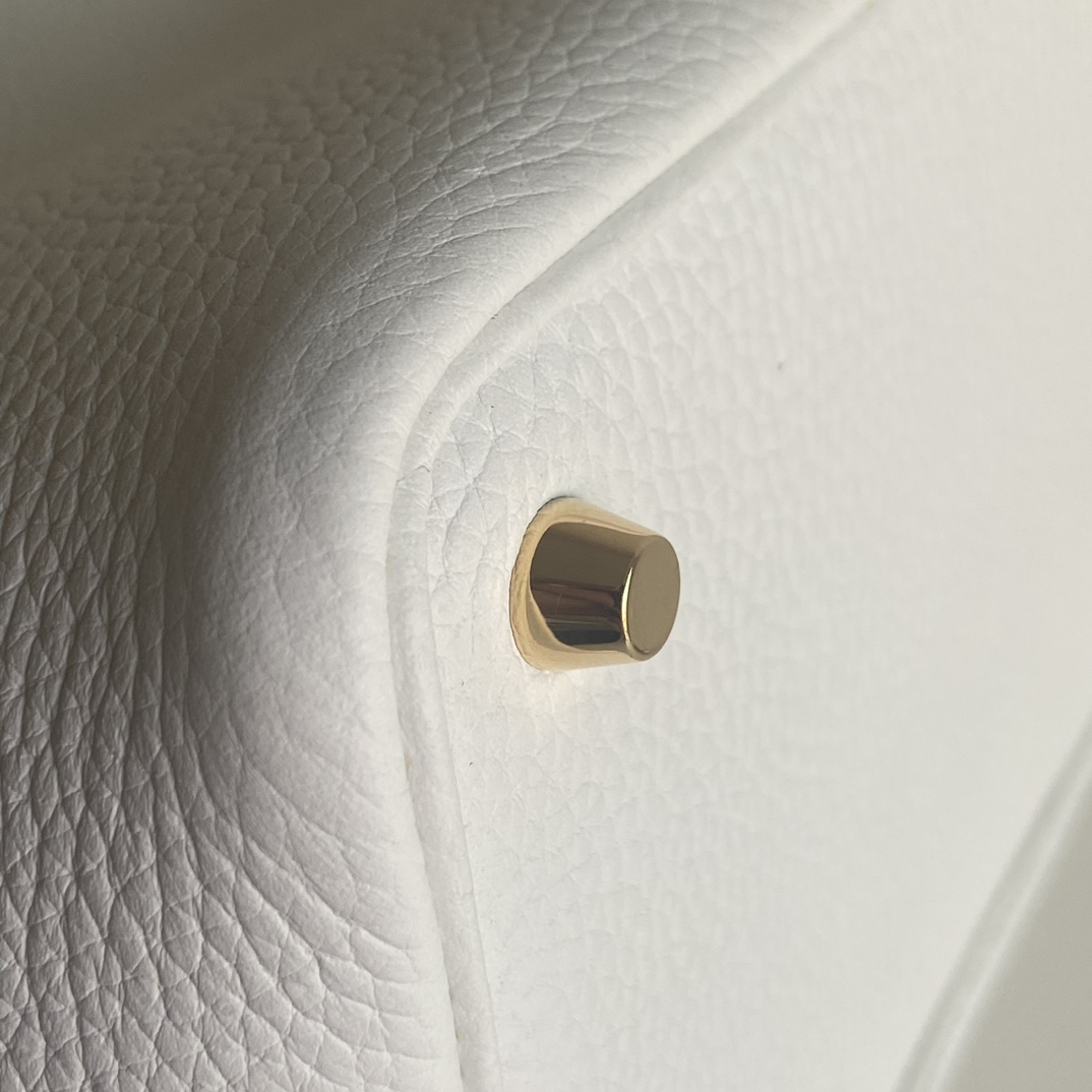 Hermes Style Leather Bag style reference detail image 8 from source 763144