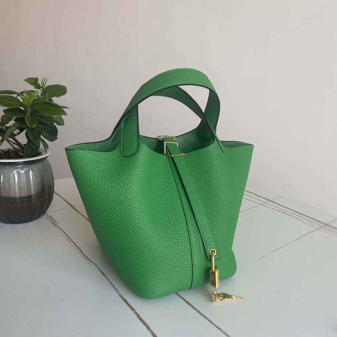 Hermes Style Leather Bag style reference detail image 3 from source 763142
