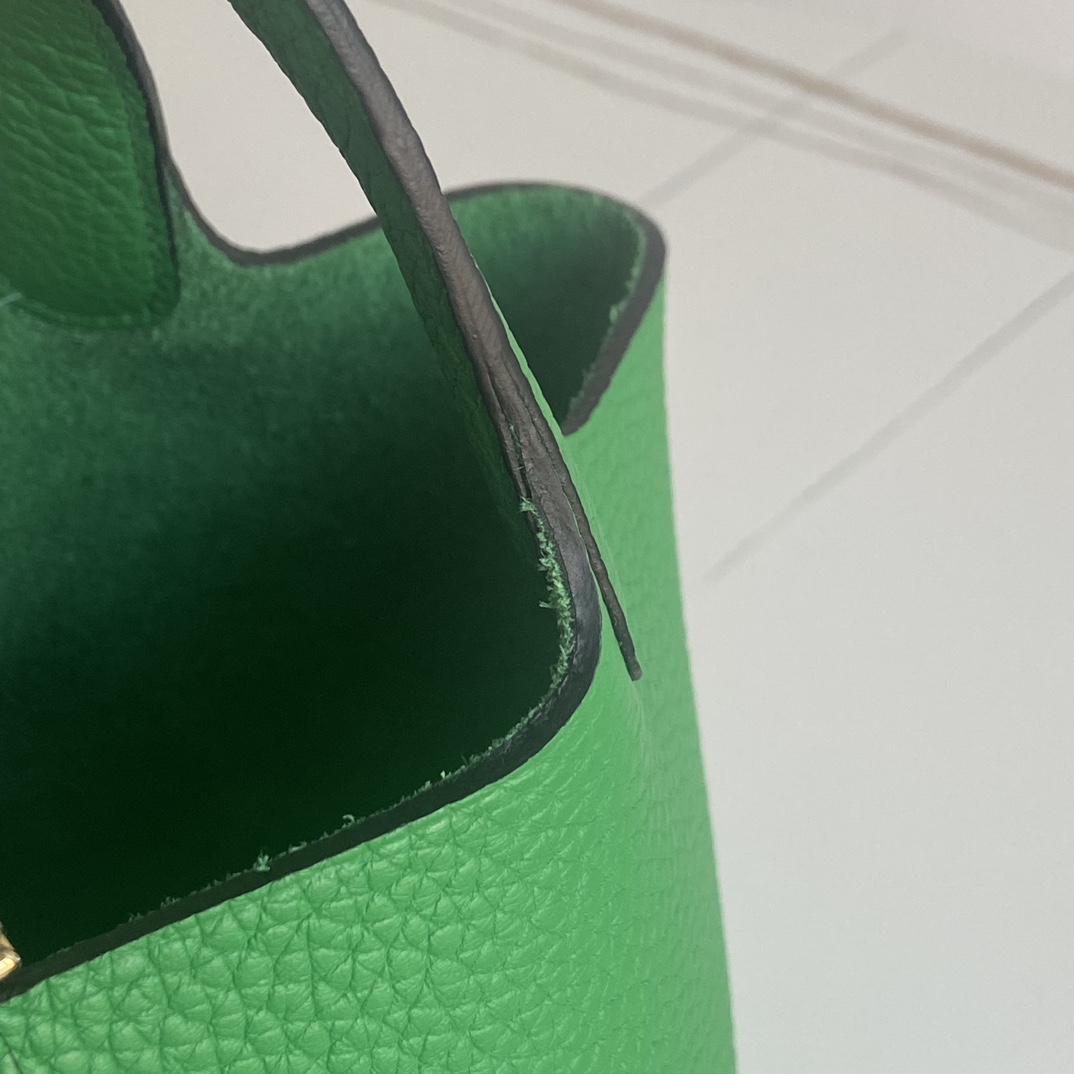 Hermes Style Leather Bag style reference detail image 5 from source 763142