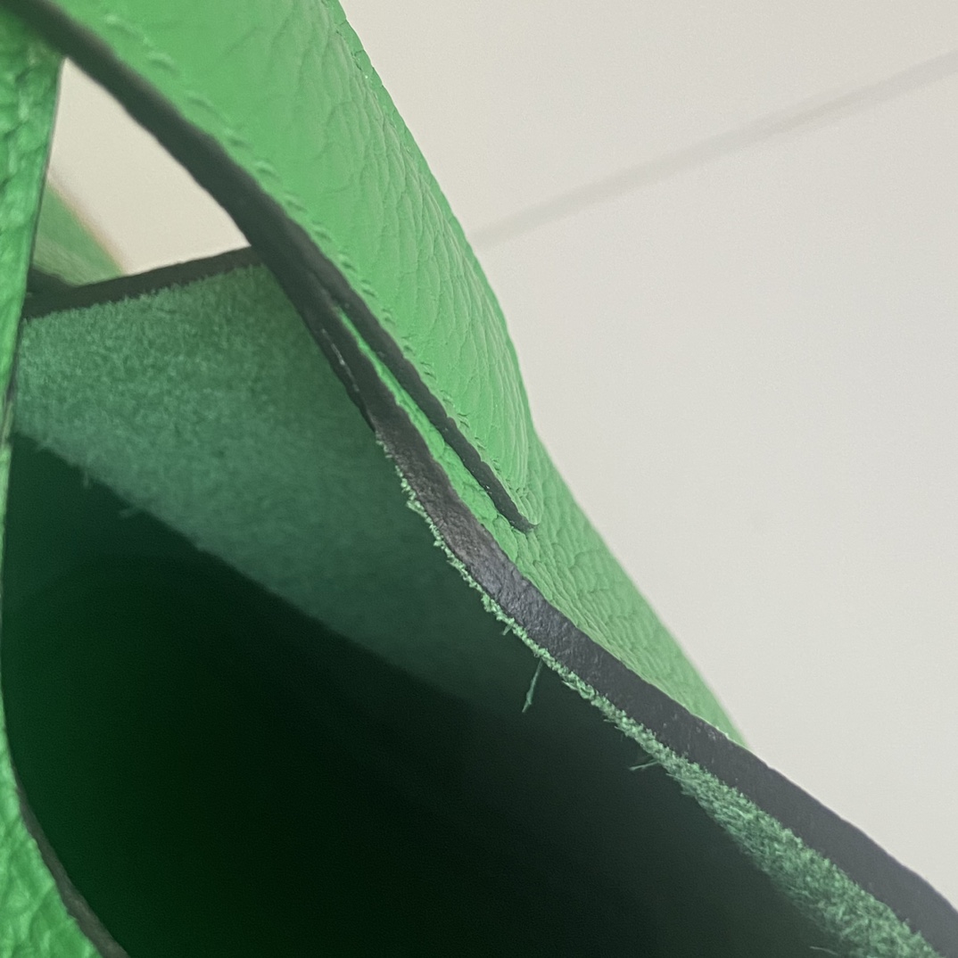 Hermes Style Leather Bag style reference detail image 6 from source 763141