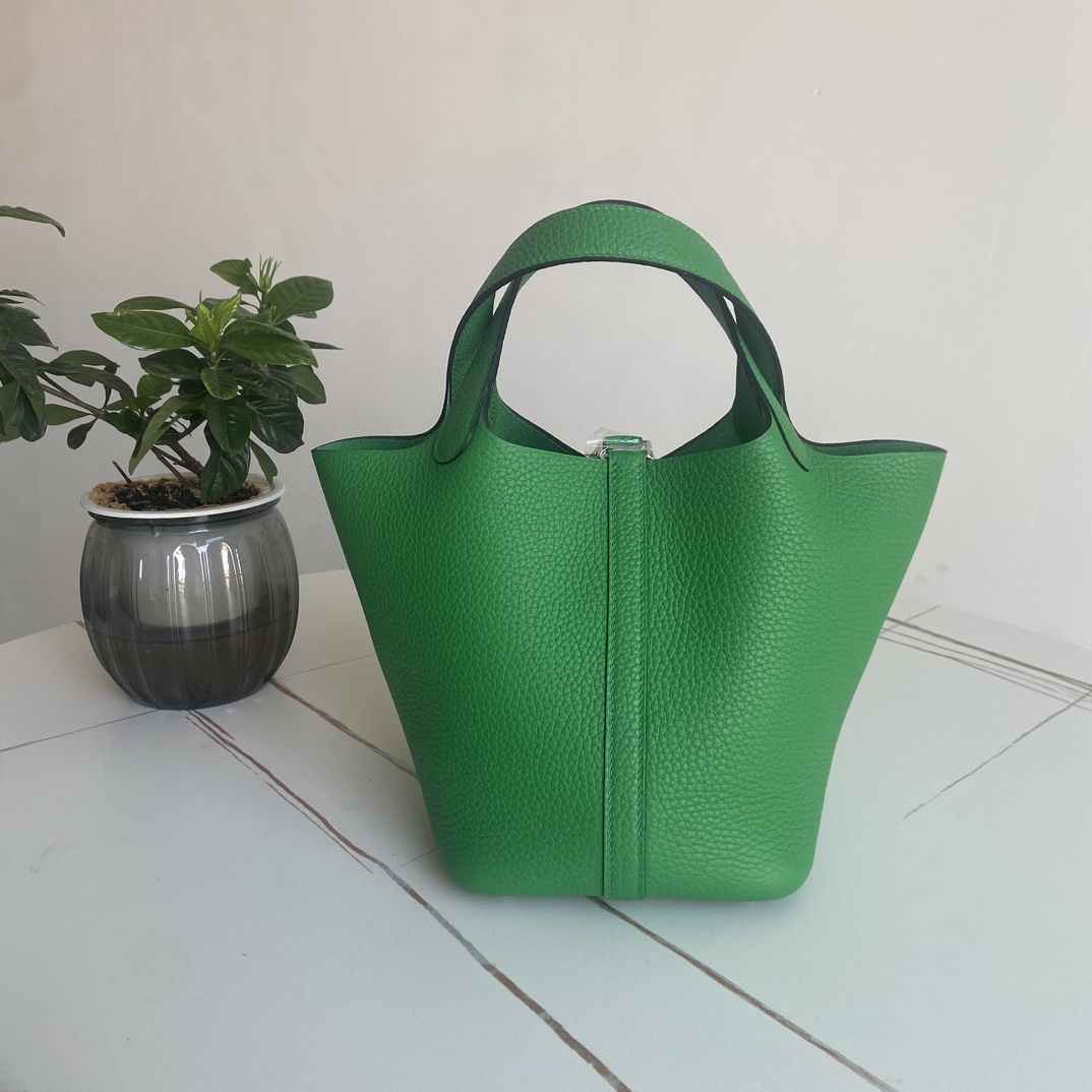 Hermes Style Leather Bag style reference detail image 2 from source 763141