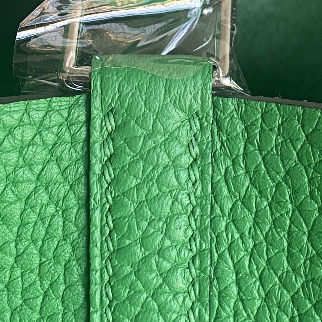 Hermes Style Leather Bag style reference detail image 5 from source 763141