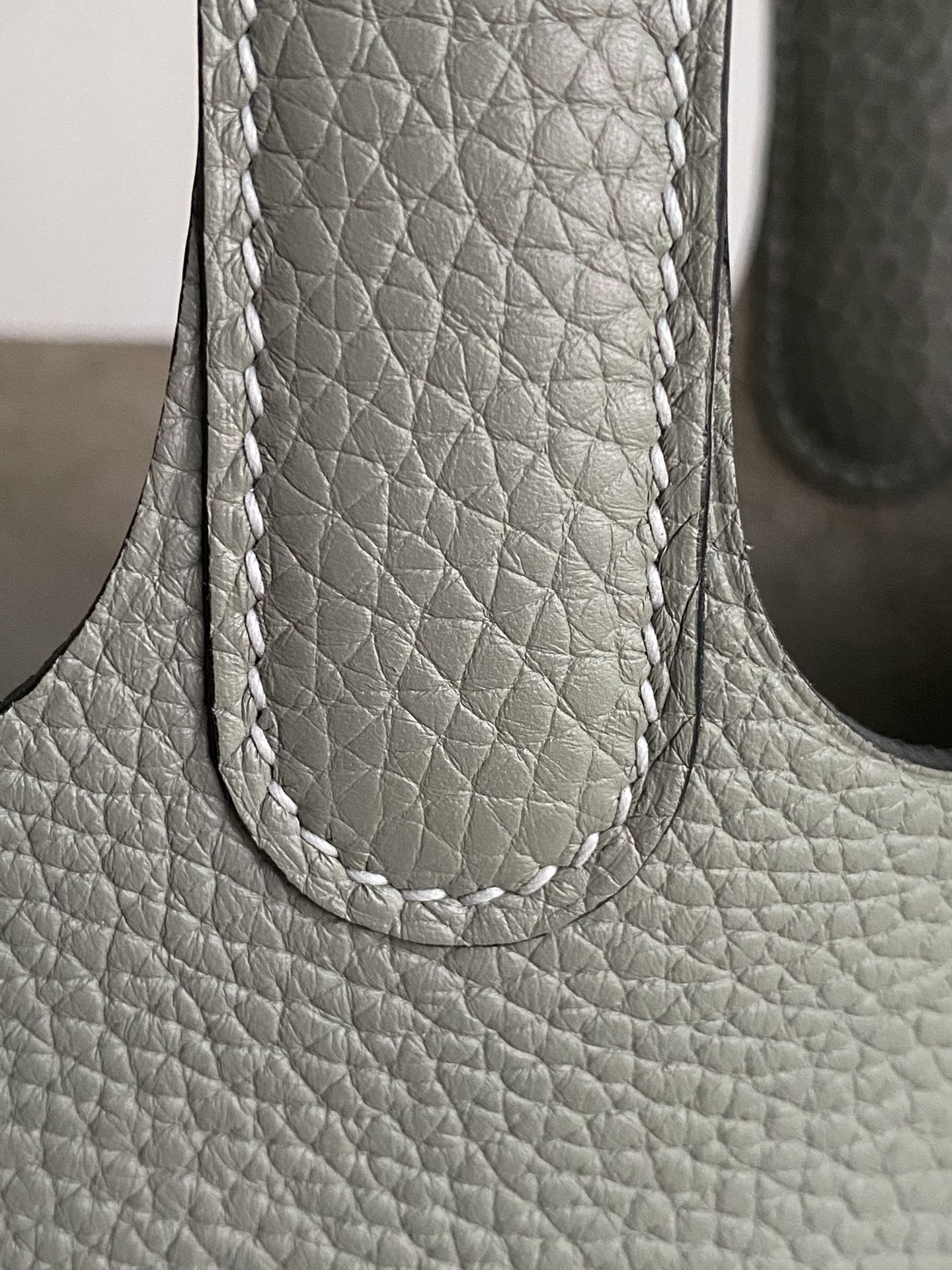 Hermes Style Leather Bag style reference detail image 9 from source 763140