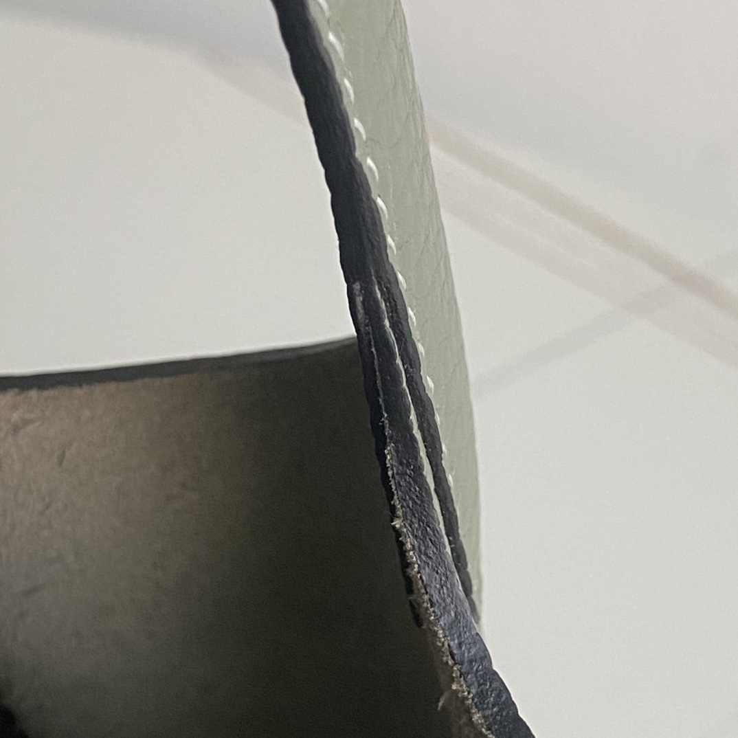 Hermes Style Leather Bag style reference detail image 5 from source 763140