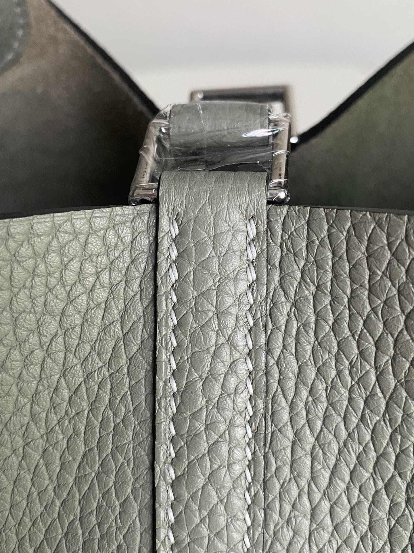 Hermes Style Leather Bag style reference detail image 4 from source 763139