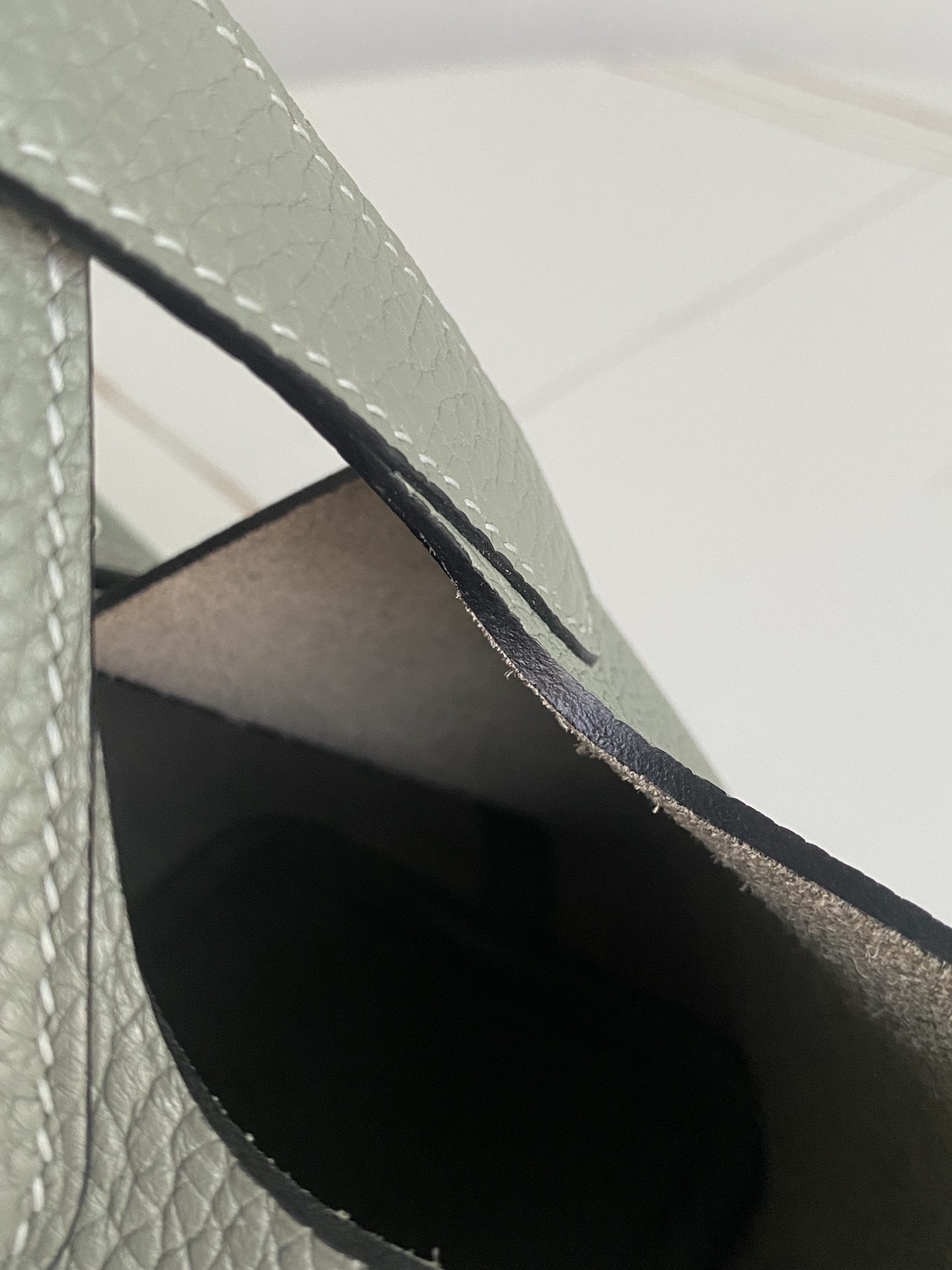 Hermes Style Leather Bag style reference detail image 5 from source 763139