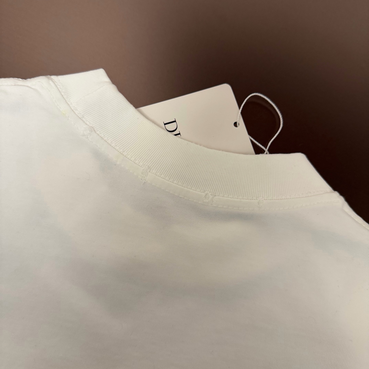 Dior 品牌：Dior迪奥 25SS最新 Dior贴布刺绣工艺短袖T恤，品牌元素标志性刺绣Logo 彰显品牌魅力