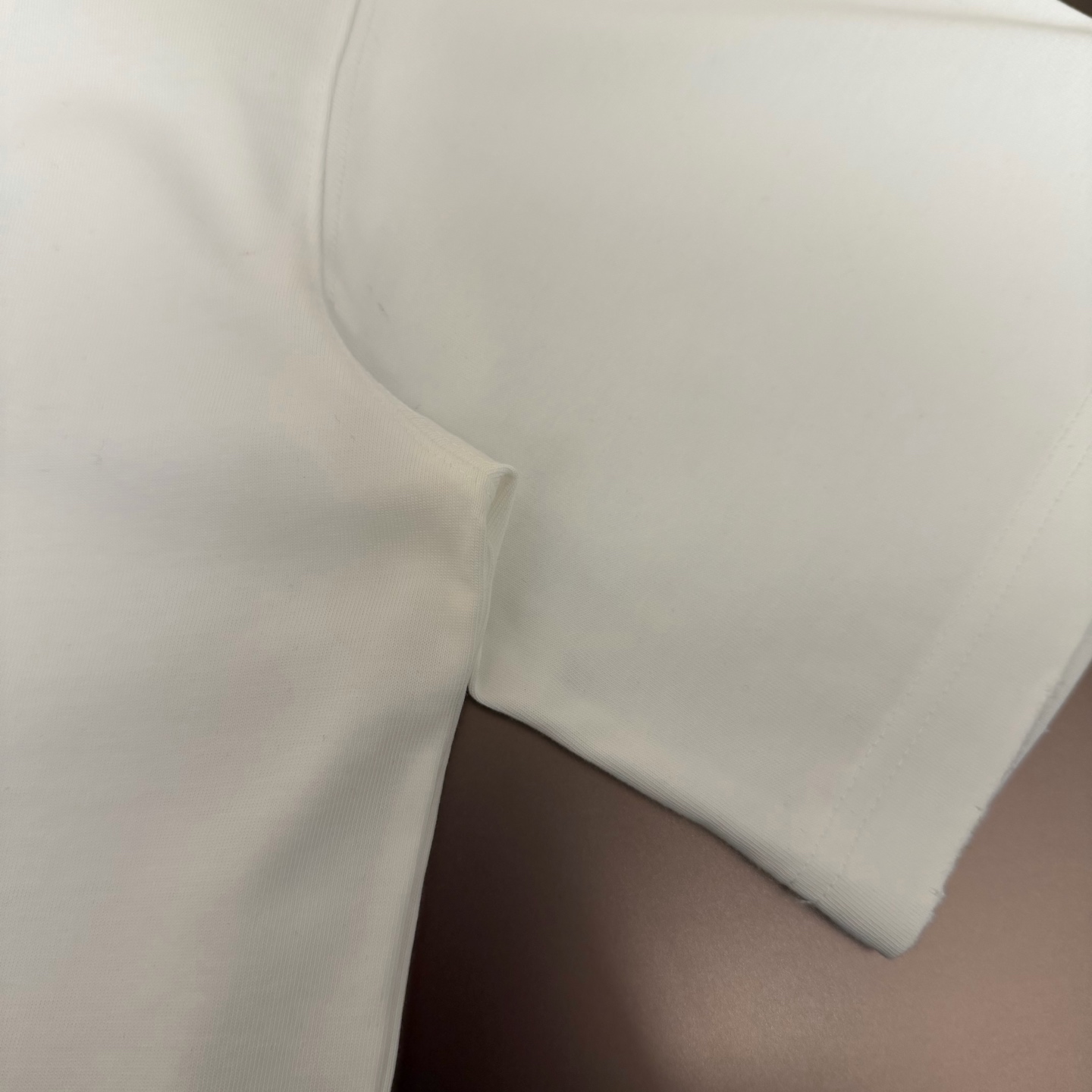 Dior 品牌：Dior迪奥 25SS最新 Dior贴布刺绣工艺短袖T恤，品牌元素标志性刺绣Logo 彰显品牌魅力