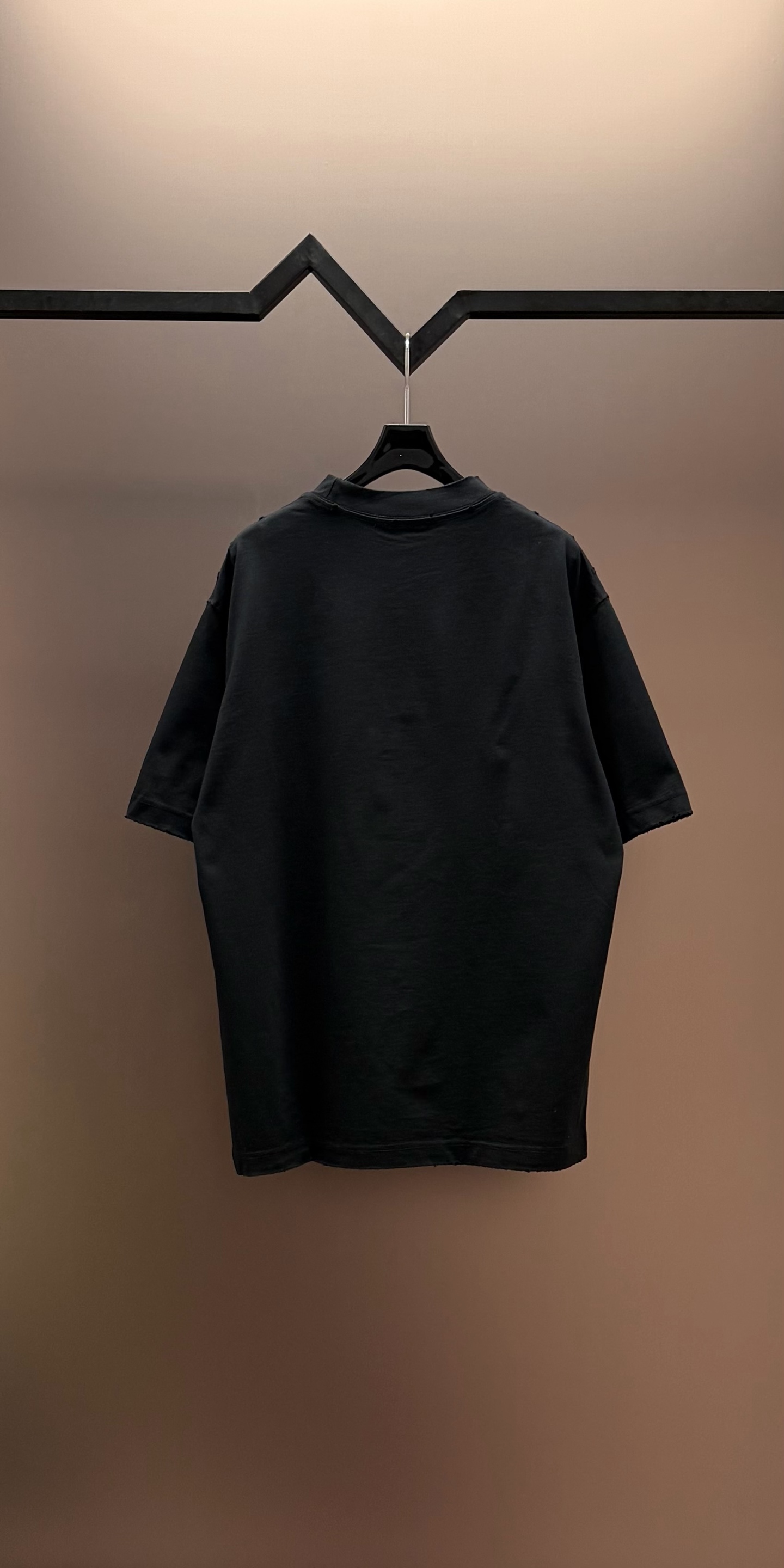Chrome Hearts 品牌：克罗心 25SS最新 双针车线领口刺绣立体大Logo图案品牌元素标志性品牌Logo字母刺绣工艺短袖T恤