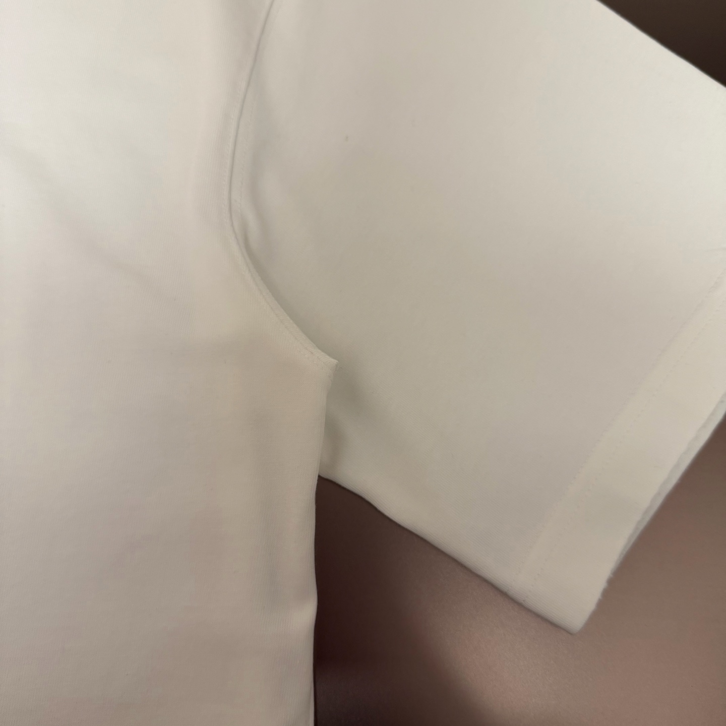Chrome Hearts 品牌：克罗心 25SS最新 双针车线领口刺绣立体大Logo图案品牌元素标志性品牌Logo字母刺绣工艺短袖T恤