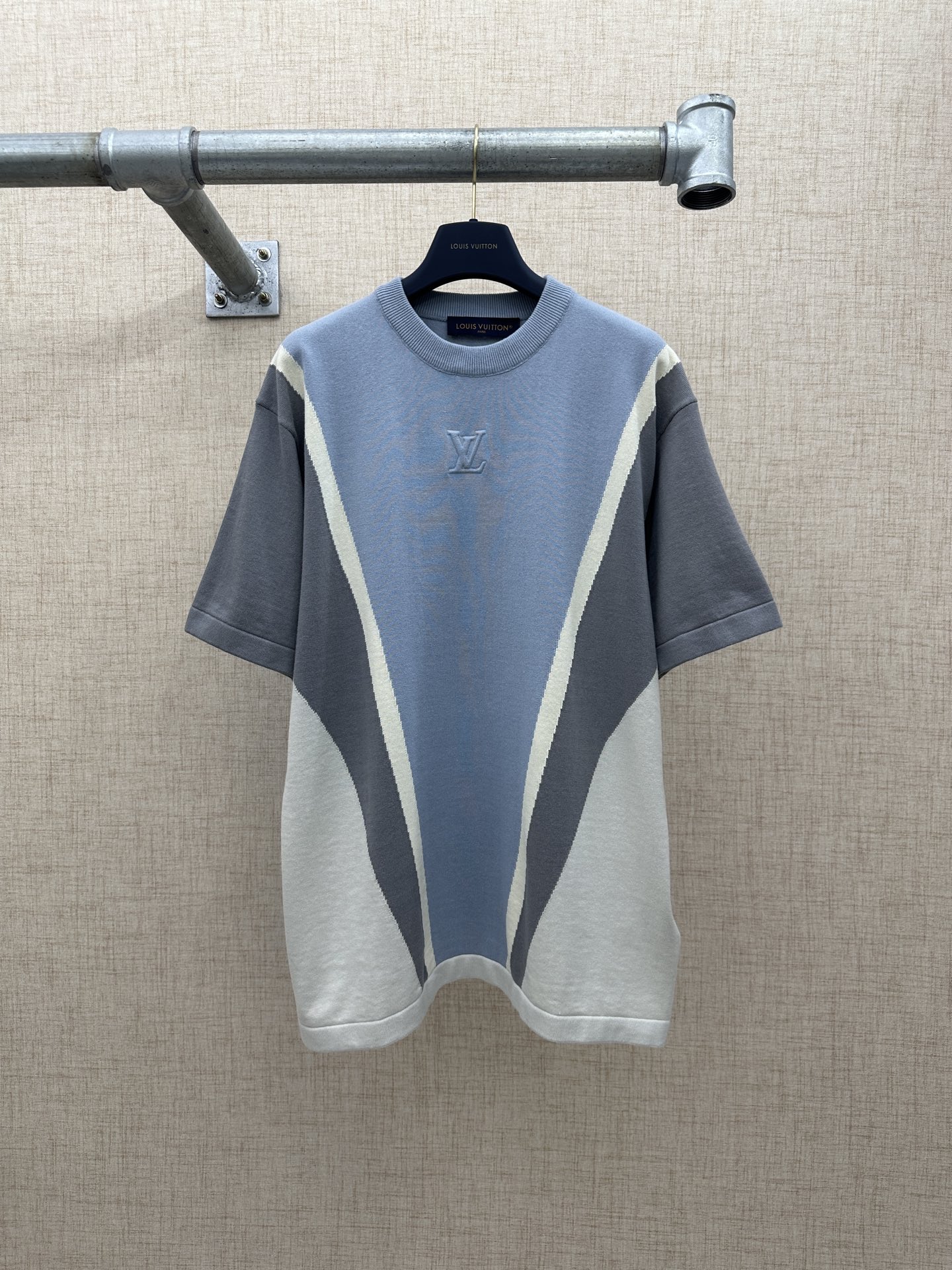 P220 LV/Louis Vuitton Camiseta de punto jacquard de algodón estampada de 2026ss, nueva de la colección cápsula de prima…