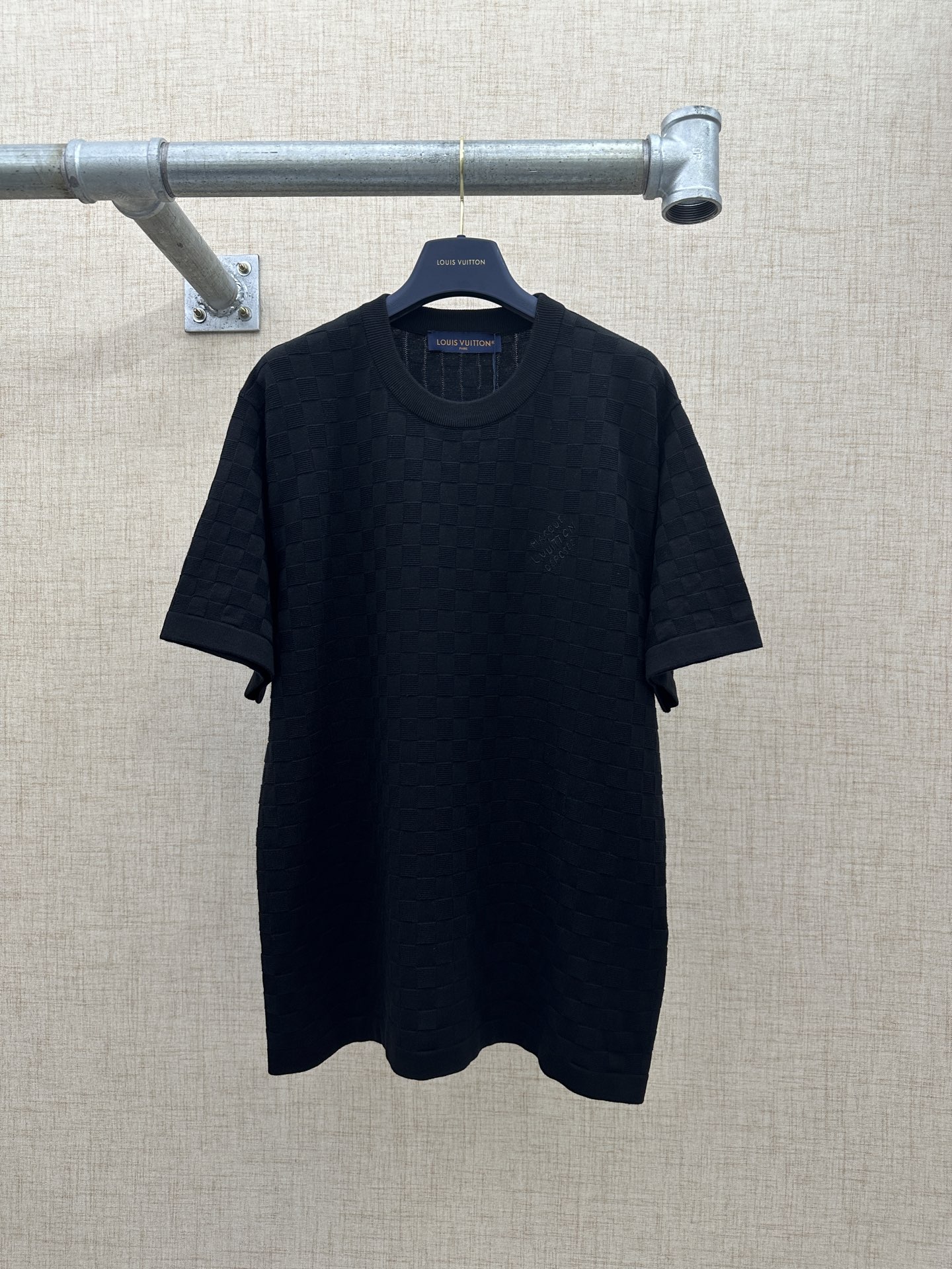 P170 LV/Louis Vuitton Camiseta de manga corta con cuello redondo de punto jacquard Damier 2025 FW Jersey con artesanía …