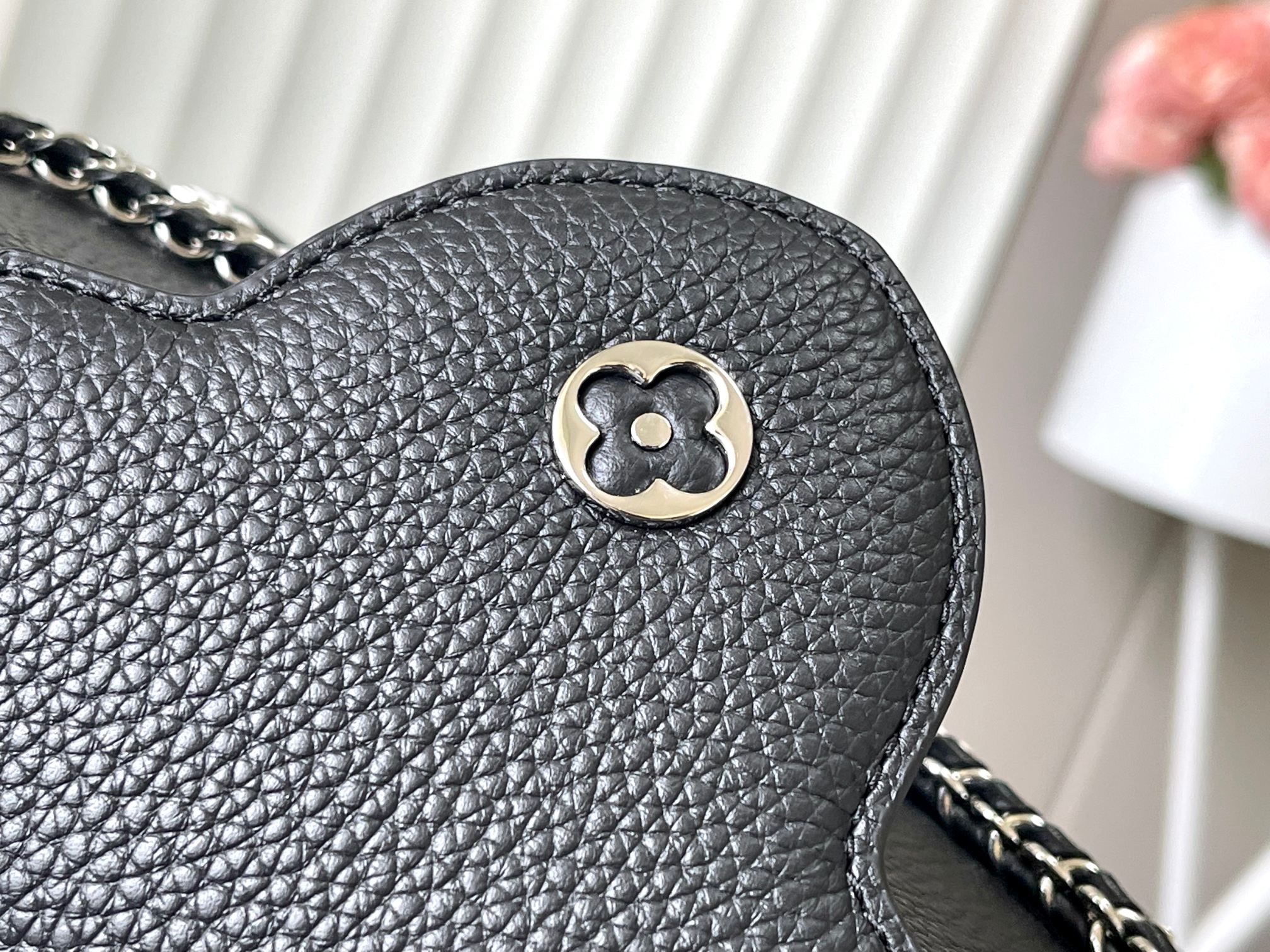  新品🔸特级精品🔸动态芯片🔸M11908/M48865黑拼珍珠三合一链条款🔸本款Capucines手袋携