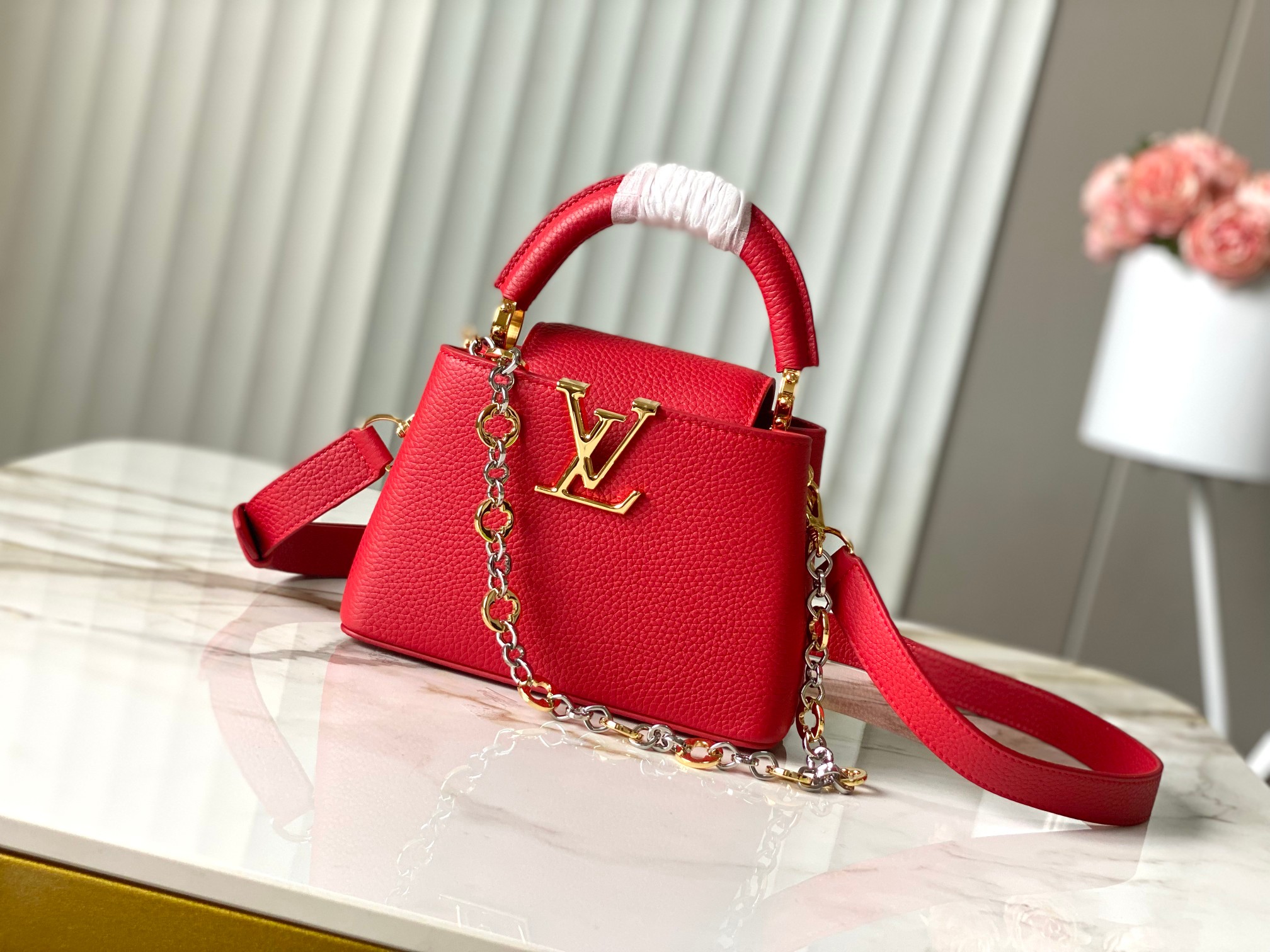 🔸特级精品🔸动态芯片🔸M12936/M48865红色圆花环扣款✨本款Capucines 手袋取材柔韧Ta