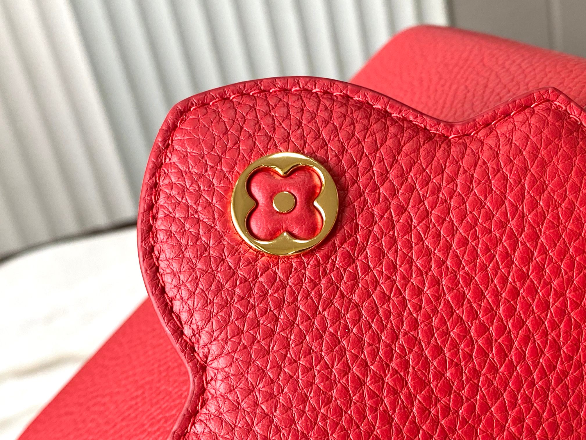 🔸特级精品🔸动态芯片🔸M12936/M48865红色圆花环扣款✨本款Capucines 手袋取材柔韧Ta