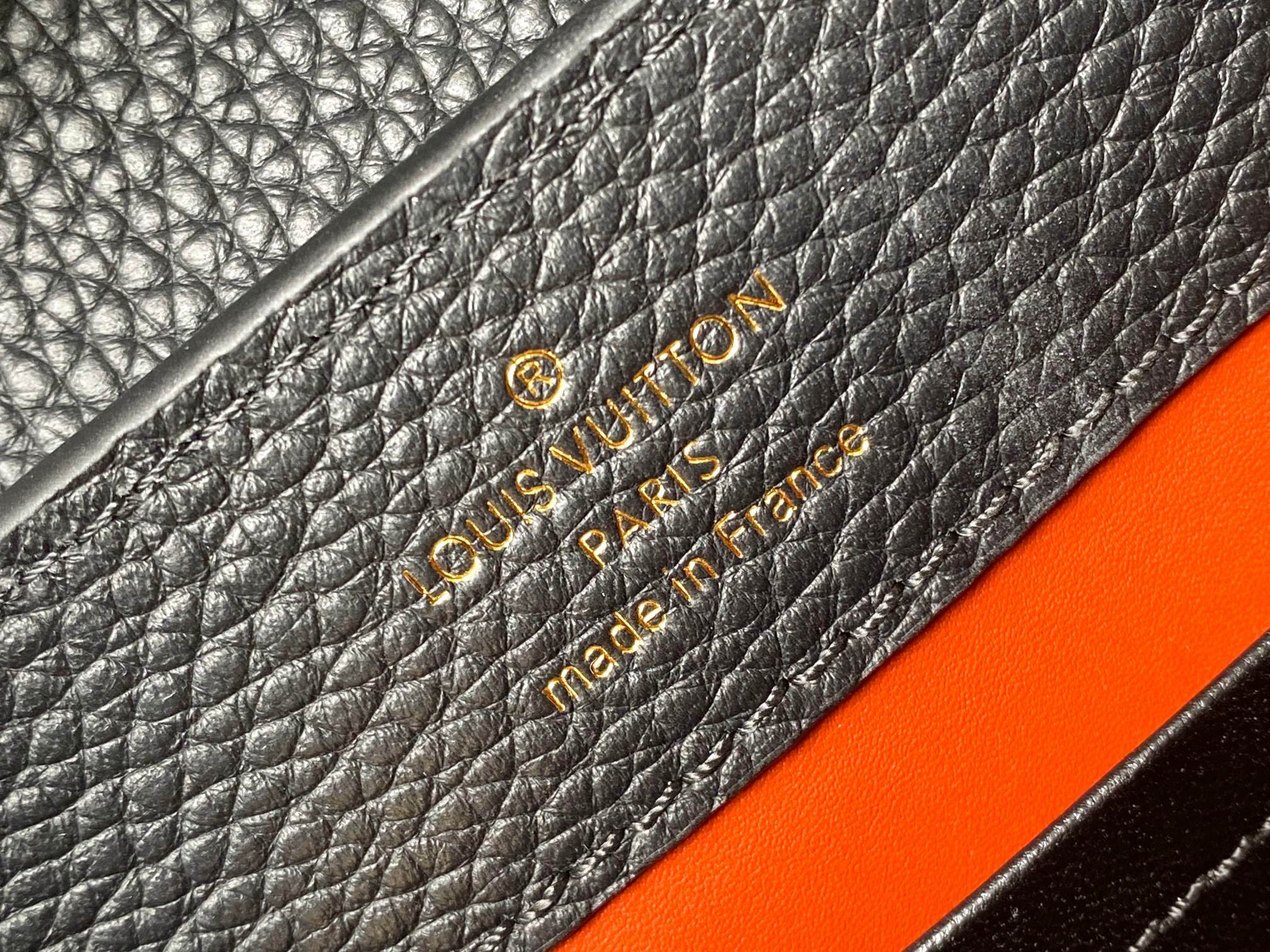 🔸正品原料🔸动态芯片🔸M12936/M48865黑色圆花环扣款✨本款Capucines 手袋取材柔韧Ta