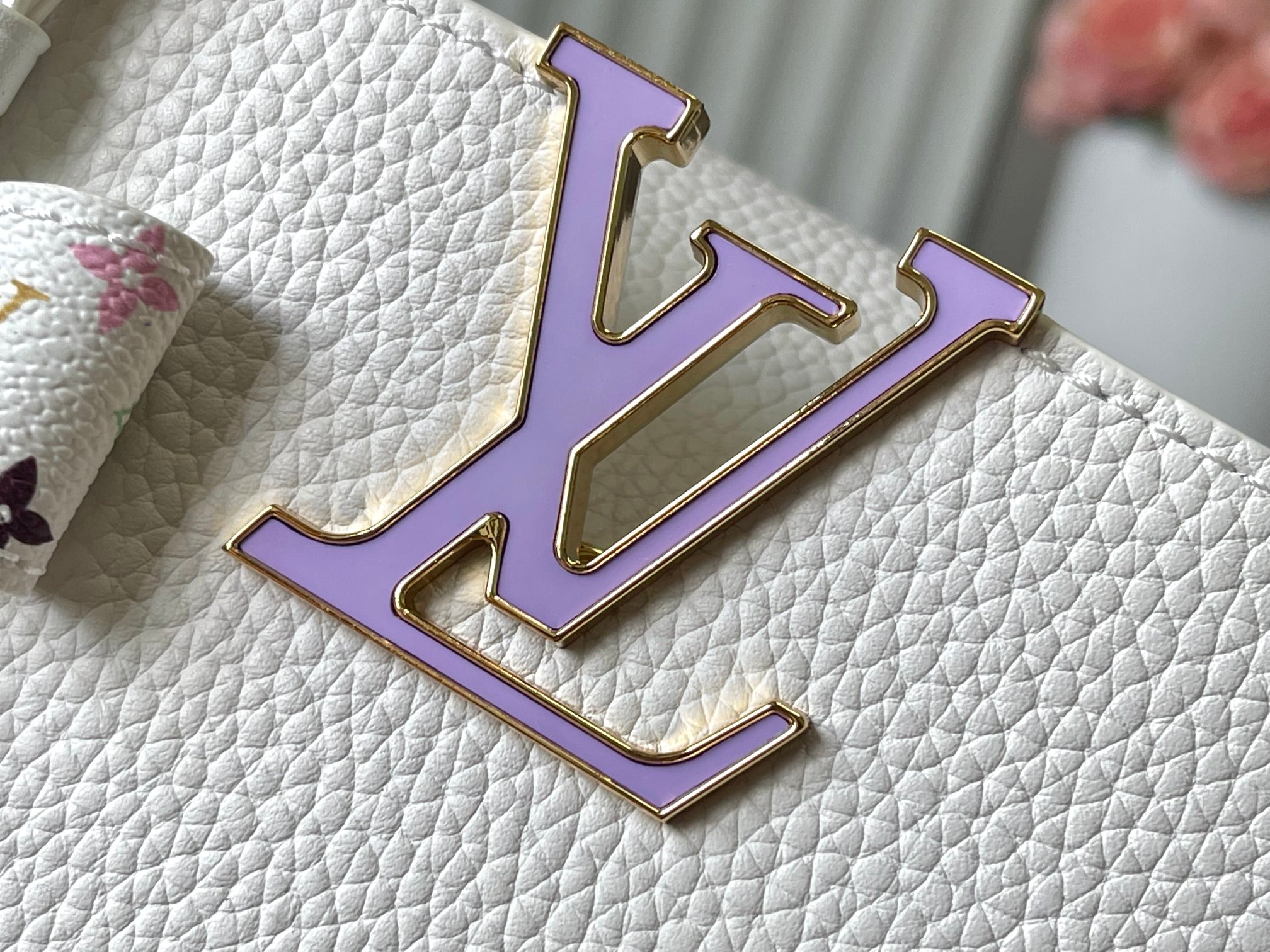 🔹正品原料🔹动态芯片🔹M13253/M48865白拼紫三彩款🔹本款 Capucines手袋出自路易x村上