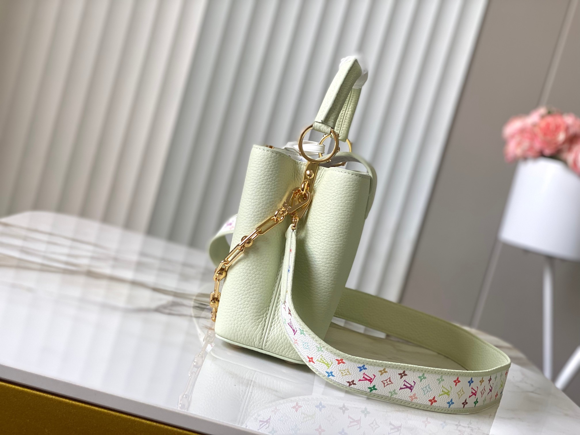 🔸特级精品🔸动态芯片🔸M14101/M48865浅绿三彩限定款💚本款 Capucines迷你手袋选用Ta