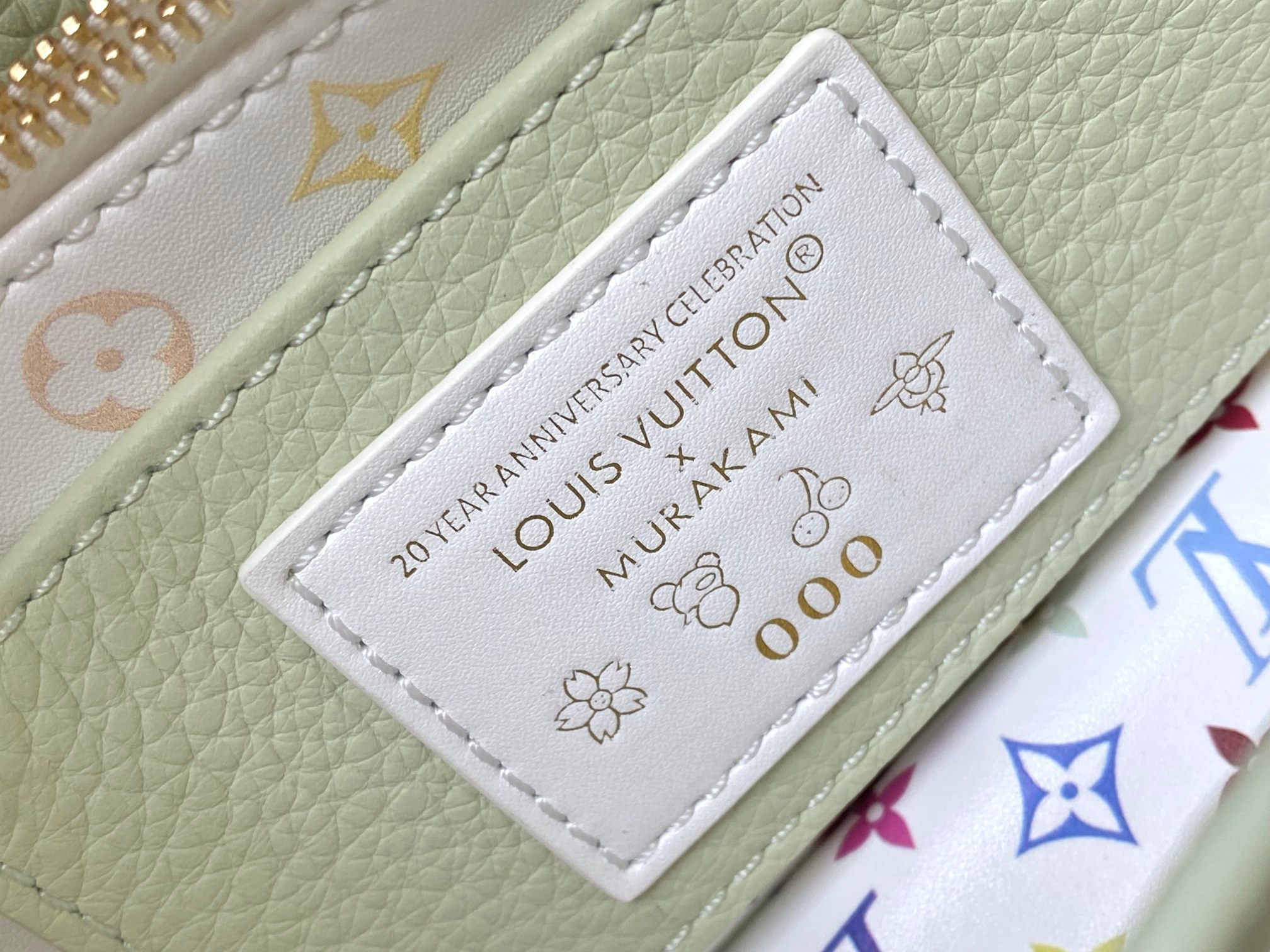 🔸正品原料🔸动态芯片🔸M14101/M48865浅绿三彩限定款💚本款 Capucines迷你手袋选用Ta