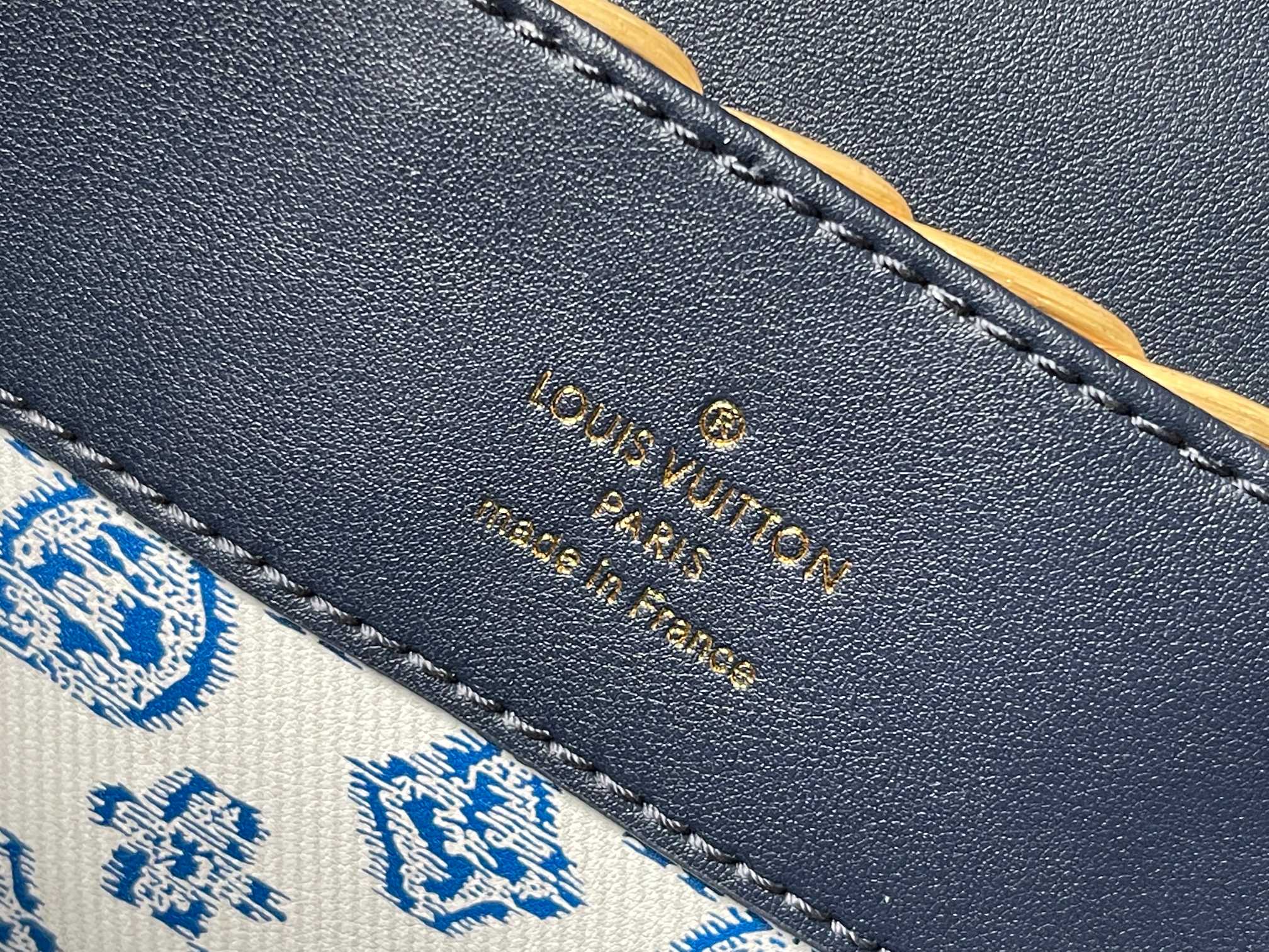 🔹正品原料🔹动态芯片🔹M14366/M48865深蓝编织印花竹篮🔹本款Capucines手袋回溯品牌于1