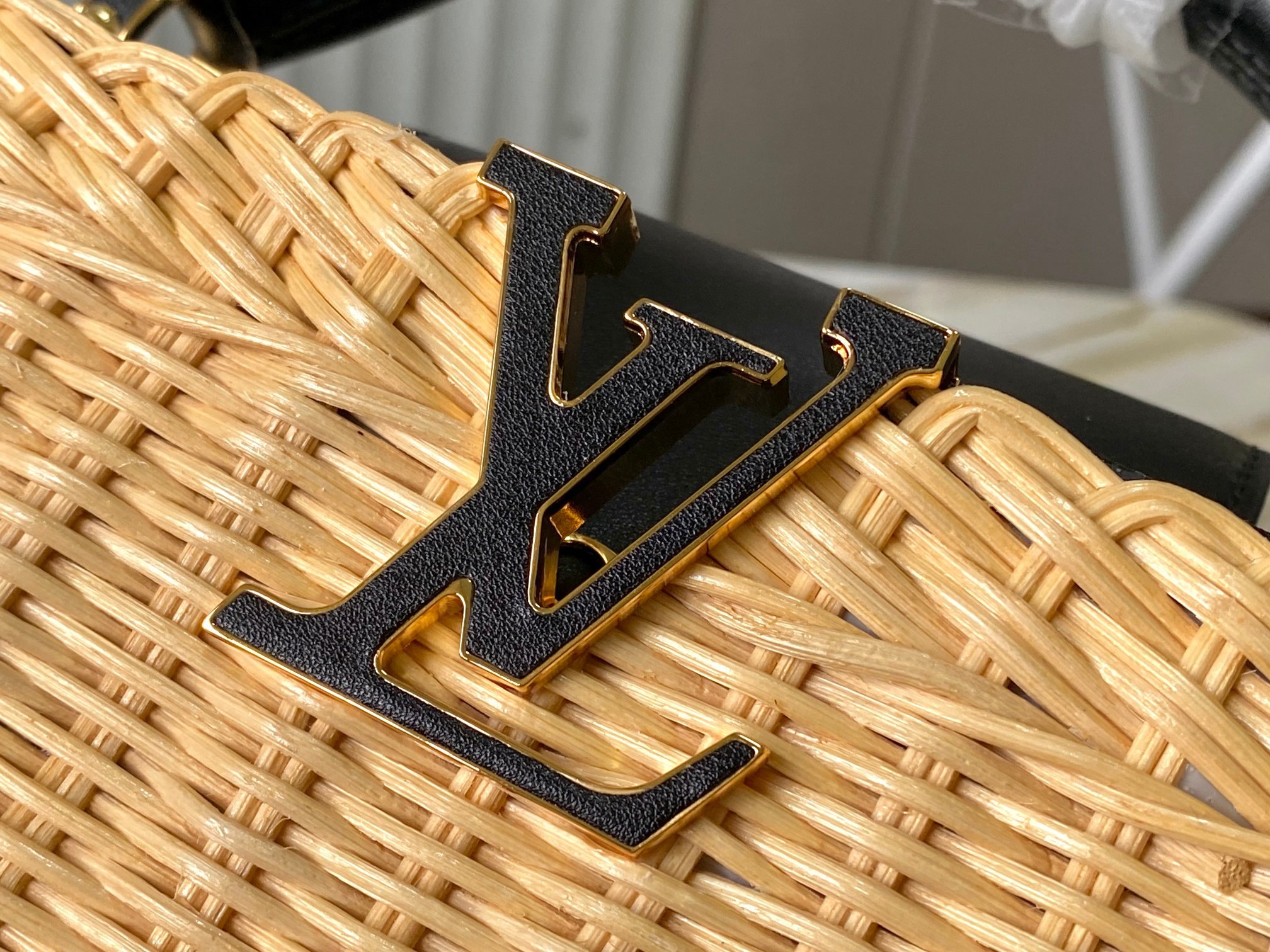 🔹正品原料🔹动态芯片🔹M26003/M48865黑印花竹篮🔹本款Capucines手袋向路易威登于189