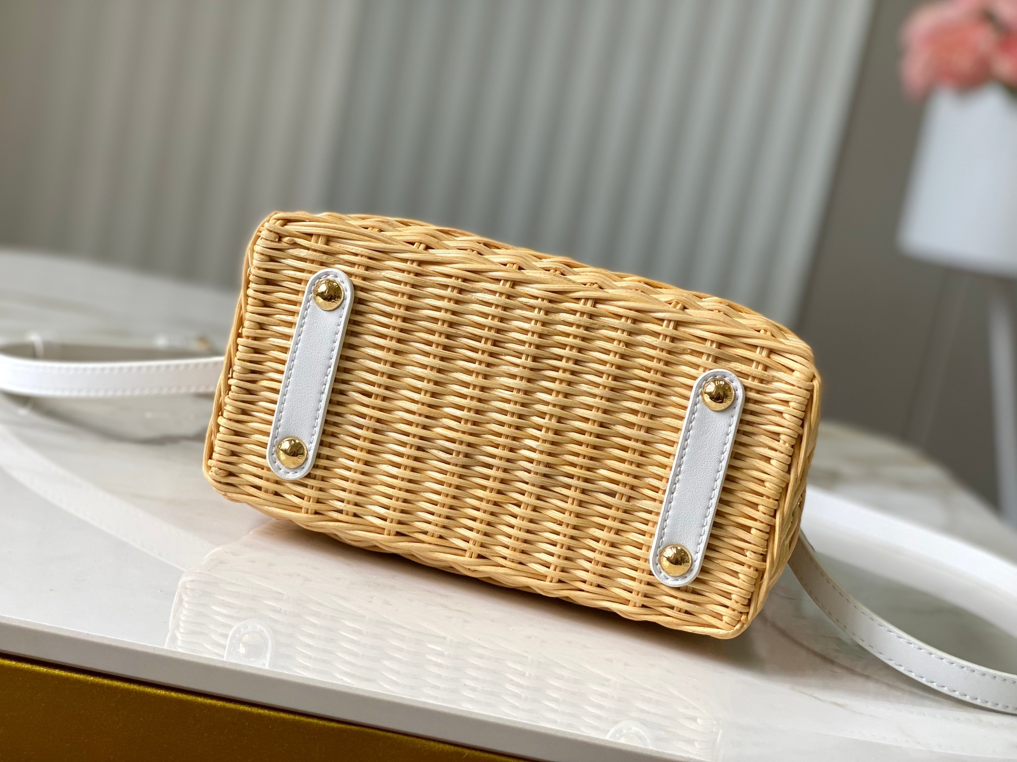 🔹正品原料🔹动态芯片🔹M26004/M48865白印花竹篮🔹本款Capucines手袋向路易威登于189