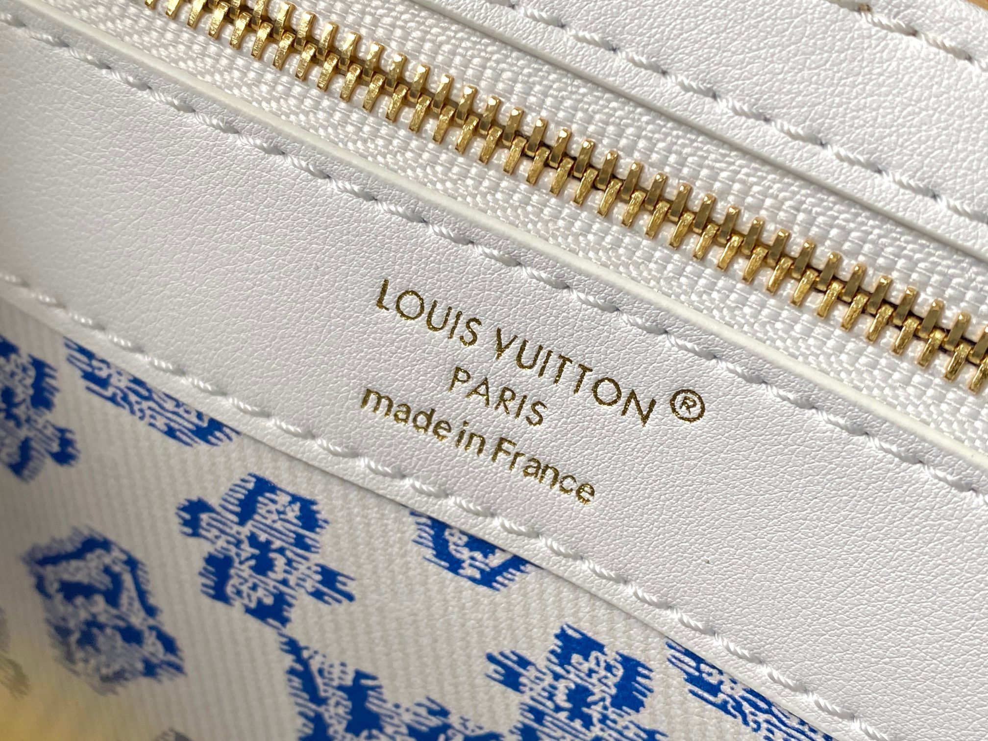 🔹正品原料🔹动态芯片🔹M26004/M48865白印花竹篮🔹本款Capucines手袋向路易威登于189