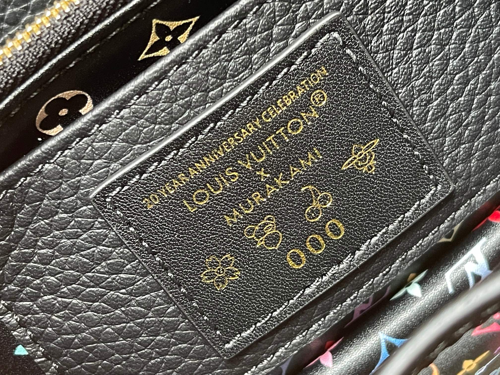 ❤️正品原料🔹特级精品🔹动态芯片🔹M13878/M48865黑拼三彩🔹在展现轻快魅力X村上系列中 重新诠