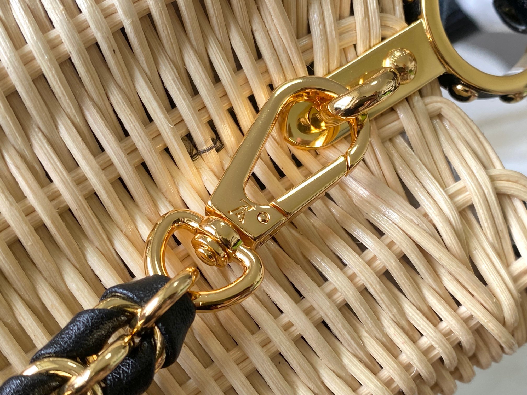 ⭐️正品原料🔹特级精品🔹动态芯片🔹LV X TM CAPUCINES 手袋🔹M14295/M48865黑