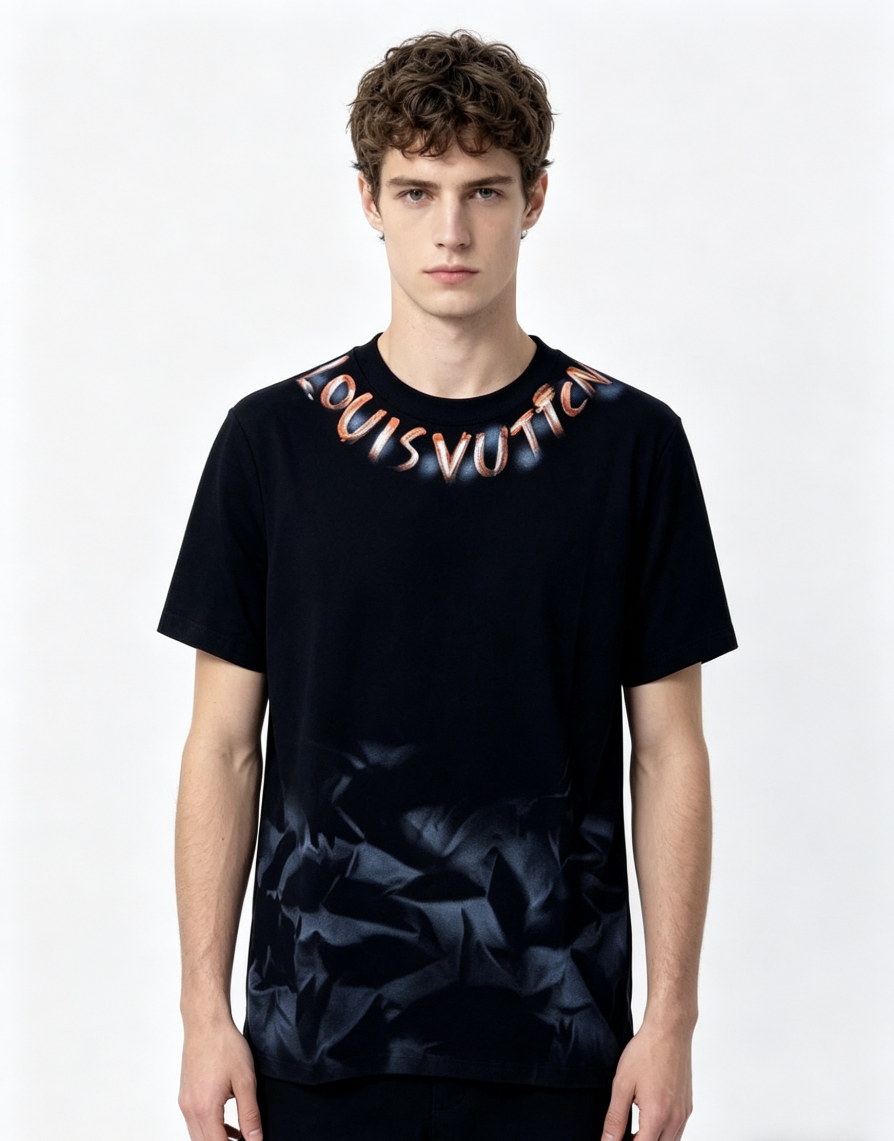 NO:773612,.Lv..2026 spring and summer new fashionable round neck short-sleeved advanced customization versatile style!  It is more practical and can be easily controlled by anyone. It is made of modal spandex fabric and has a luxurious classic brand logo design. It is very classy and a must-buy for those who know the goods!  The tailoring is a slim fit, very delicate, shows off aura, and highlights the sophistication of men. This is unique. It is just right for slim fit and the upper body effect is very good. Size s-xxL.s wears 175/,, Louis Vuitton, T-shirt,19860909.Lv..2026春夏新品时尚圆领短袖高级定制百搭款式！更有实用感 任何人都可以轻松驾驭 采用莫代尔氨纶面料制作,奢华经典品牌logo设计,b非常显档次懂货的必须入！版型剪裁属于修身款 非常精致,显气场,又会凸显男士的精致,这就是独到之处,恰到好处的修身,上身效果非常赞.尺码s-xxL.s穿175/,,louis vuitton,T-shirt,,Men's clothing
