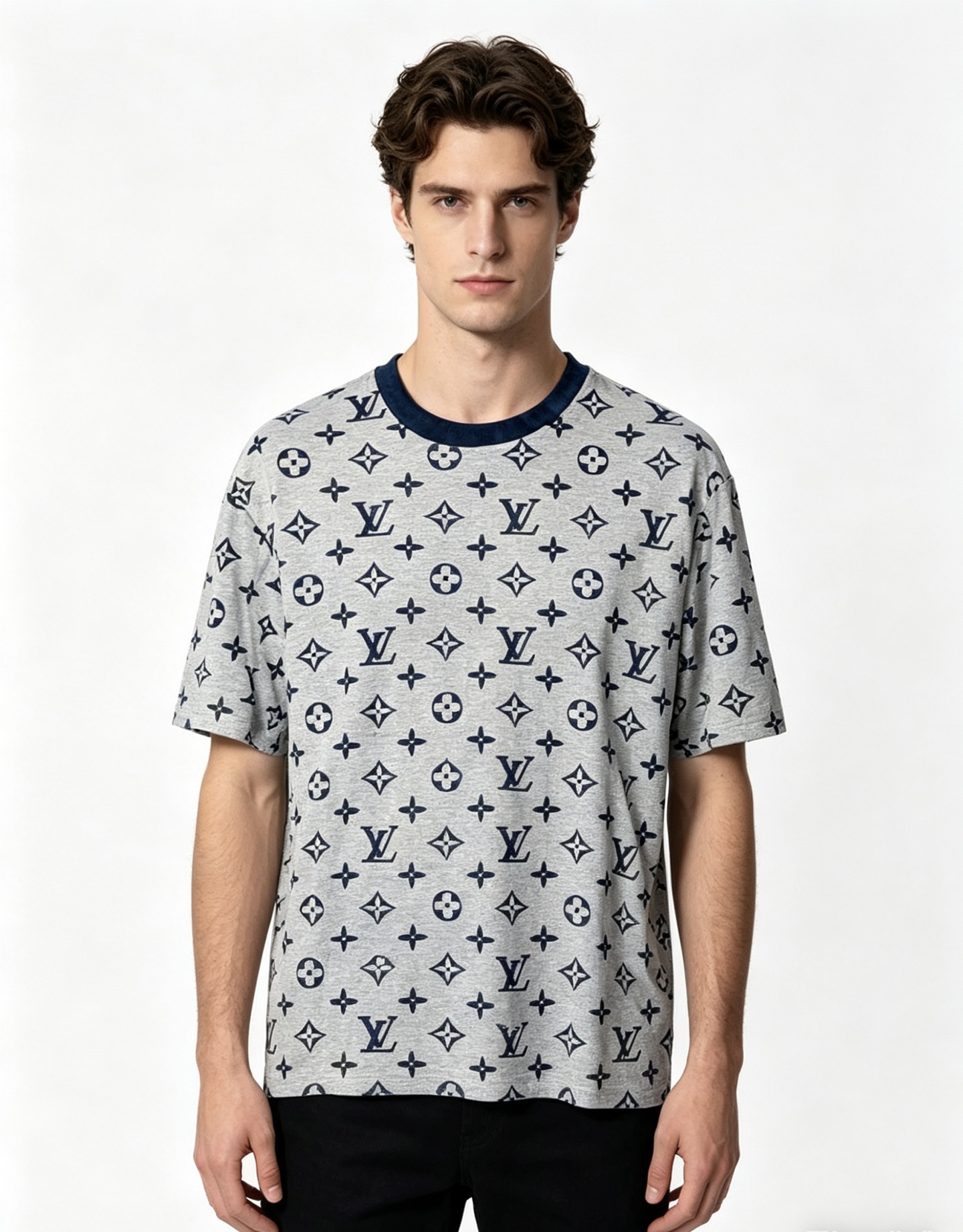 NO:773595,.Lv..2026 spring and summer new fashionable round neck short-sleeved advanced customization versatile style!  It is more practical and can be easily controlled by anyone. It is made of modal spandex fabric and has a luxurious classic brand logo design. It is very classy and a must buy for those who know the goods!  The tailoring is slim-fitting and very delicate. It shows aura and highlights the sophistication of men. This is unique. It is just right for slim fit and the upper body effect is very good. Size m-3XL m wears 175/130, Louis Vuitton, T-shirt,19860909.Lv..2026春夏新品时尚圆领短袖高级定制百搭款式！更有实用感 任何人都可以轻松驾驭 采用莫代尔氨纶面料制作,奢华经典品牌logo设计,w非常显档次懂货的必须入！版型剪裁属于修身款 非常精致,6显气场,又会凸显男士的精致,这就是独到之处,恰到好处的修身,上身效果非常赞.尺码m-3XL m穿175/130,,louis vuitton,T-shirt,,Men's clothing