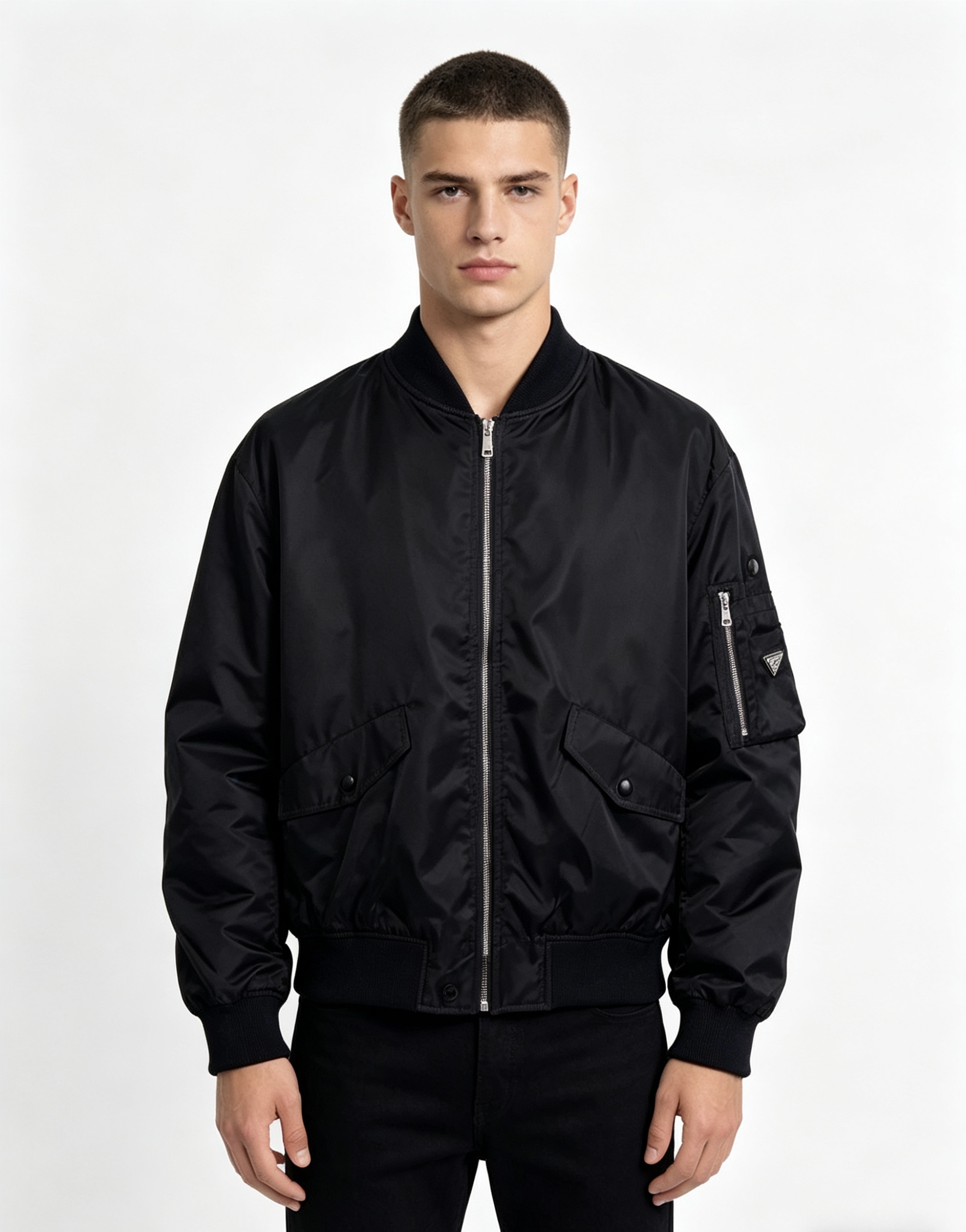NO:837615,.Prada.26 new early spring jackets are on sale for casual daily wear!  The upper body modifies the body shape, perfectly integrating fashion aesthetics and new urban business and leisure concepts. The whole body interprets the Italian minimalist, capable and outdoor functional style to the extreme. It is both solemn and harmonious, creating a unique styling item. The overall outline tends to be simple style, and the 5 quite individual and yuppie detail processing enriches the overall vision. The wardrobe is perfect for business casual and high attendance!  It's something you can meet but can't ask for!  Size m-2XL m wears 175/130,,prada,jackets & coats,jackets & coats,19860909.普拉达.26早春新品发售夹克外套,休闲日常穿搭！上身修饰身形、将时装美学和新都市商务休闲概念完美融合,通体将意式的极简、干练和户外功能性风格极致诠释,亦庄亦谐,塑造出别具一格的造型单品,整体轮廓趋于简约风格,5颇为个性且雅痞的细节处理,丰富了整体视觉.衣橱商务休闲绝佳的高出勤率！可遇而不可求！码数m-2XL m穿175/130,,prada,jackets & coats,jackets & coats,,Men's clothing