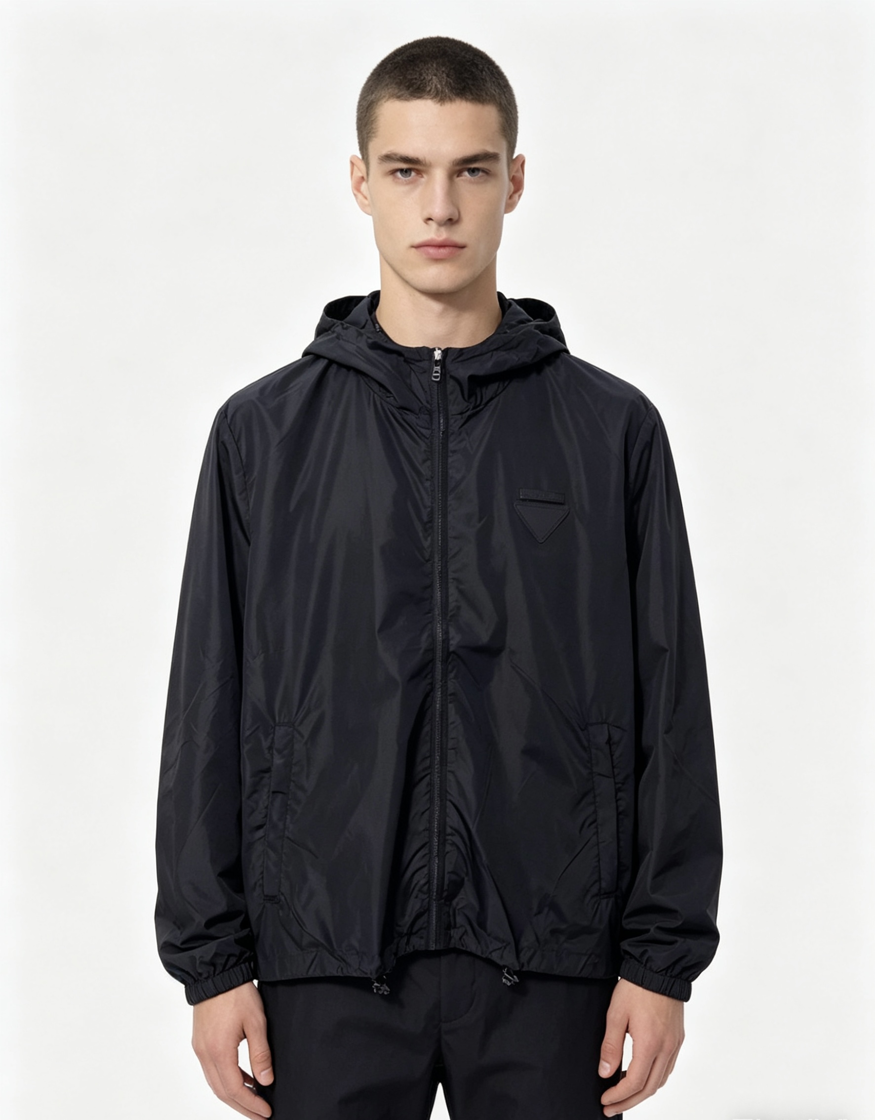 NO:837579,.Prada.26 new early spring jackets are on sale for casual daily wear!  The upper body modifies the body shape, perfectly integrating fashion aesthetics and new urban business and leisure concepts. The whole body interprets the Italian minimalist, capable and outdoor functional style to the extreme. It is both solemn and harmonious, creating a unique styling item. The overall outline tends to be simple style, and the 5 quite individual and yuppie detail processing enriches the overall vision. The wardrobe is perfect for business casual and high attendance!  It's something you can meet but can't ask for!  Size m-xXL m wears 175/130,,prada,jackets & coats,jackets & coats,19860909.普拉达.26早春新品发售夹克外套,休闲日常穿搭！上身修饰身形、将时装美学和新都市商务休闲概念完美融合,通体将意式的极简、干练和户外功能性风格极致诠释,亦庄亦谐,塑造出别具一格的造型单品,整体轮廓趋于简约风格,5颇为个性且雅痞的细节处理,丰富了整体视觉.衣橱商务休闲绝佳的高出勤率！可遇而不可求！码数m-xXL m穿175/130,,prada,jackets & coats,jackets & coats,,Men's clothing