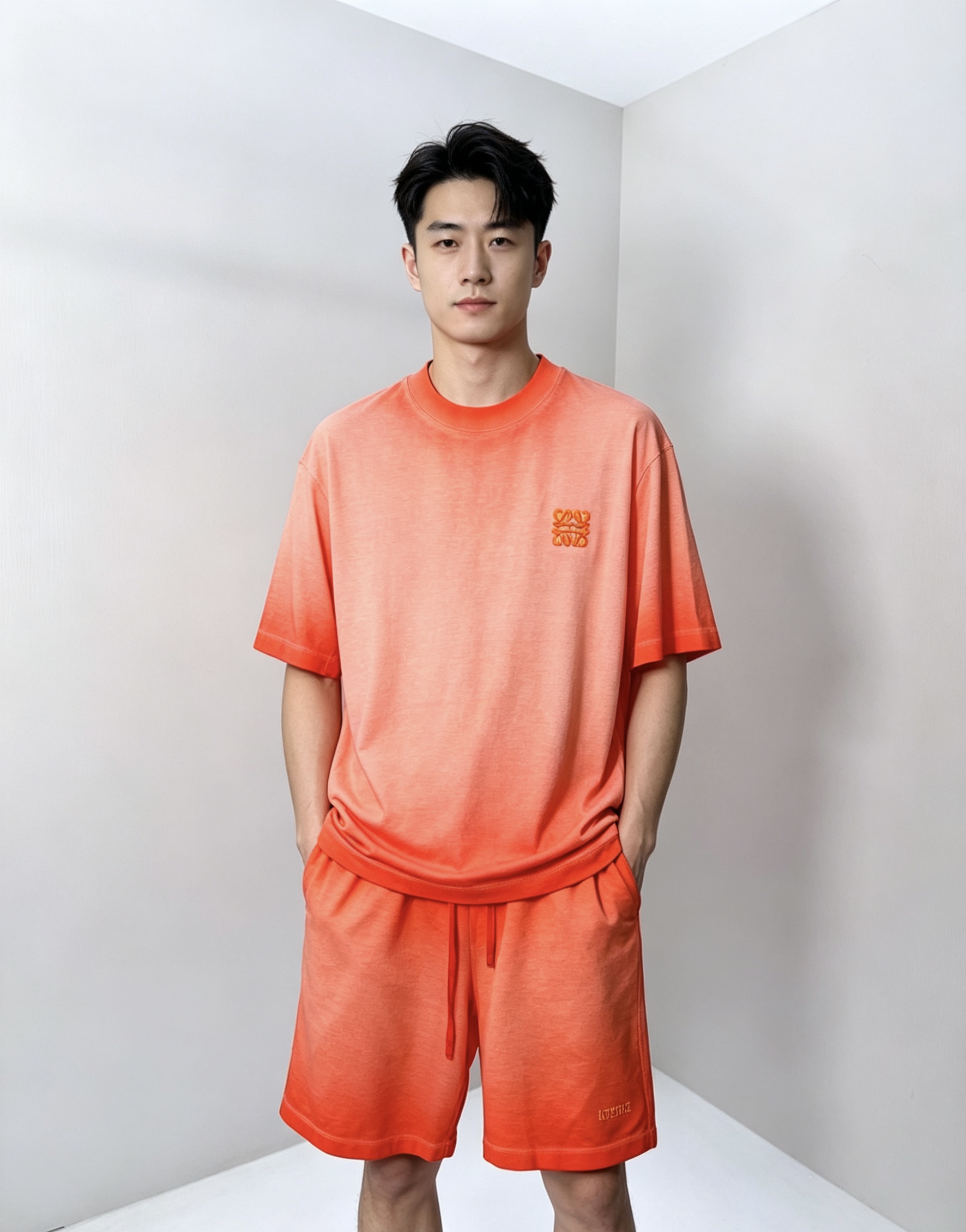 NO:842601,.Luo Yiwei. 2026 spring and summer new fashion round neck short-sleeved suit. Advanced customization and versatile style!  It is more practical and can be easily controlled by anyone. It is made of pure cotton fabric and has a luxurious classic brand logo design. 2 is very classy and a must-buy for those who know the goods!  The tailoring is a slim fit. It is very delicate, shows aura, and highlights the sophistication of men. This is unique. It is just right for slim fit and the upper body effect is very good. Size pants s-5xL. Clothes s-xxL loose version. Please state your height and weight when placing an order.,, loewe, T-shirt,19860909.罗意威.2026春夏新品时尚圆领短袖套装.高级定制百搭款式！更有实用感 任何人都可以轻松驾驭 采用纯棉面料制作,奢华经典品牌logo设计,2非常显档次懂货的必须入！版型剪裁属于修身款 非常精致,显气场,又会凸显男士的精致,这就是独到之处,恰到好处的修身,上身效果非常赞.尺码裤子s-5xL.衣服s-xxL宽松版.下单报身高体重.,,loewe,T-shirt,,Men's clothing