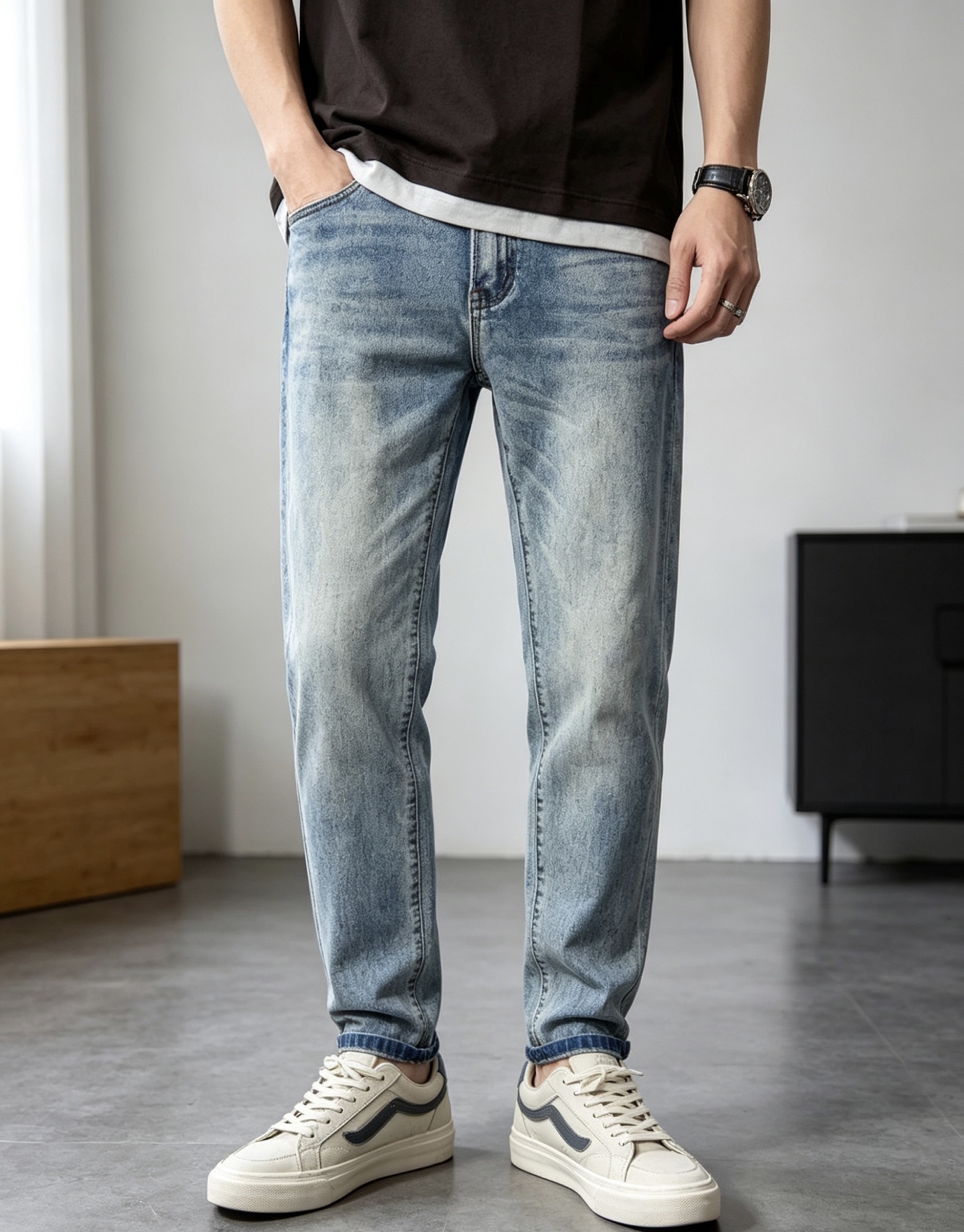 NO:844752,.Lv. official website counter is on sale simultaneously, 2026 spring and summer new men's casual jeans, original quality, counter customized original denim fabric, logo pattern design, b pants body original hardware decoration, three-dimensional and clear, super trendy personality, fashionable and stylish upper body!  c must-have item for trendy men, size 29-38,,louis vuitton,jeans,19860909.Lv.官网专柜同步发售,2026春夏新品男士休闲牛仔裤,原单品质,专柜定制原版牛仔面料,logo图案设计,b裤身原版五金辅料装饰,立体清晰,超级潮流个性,上身时尚有型！c潮男必备单品 码数29-38,,louis vuitton,jeans,,Men's clothing
