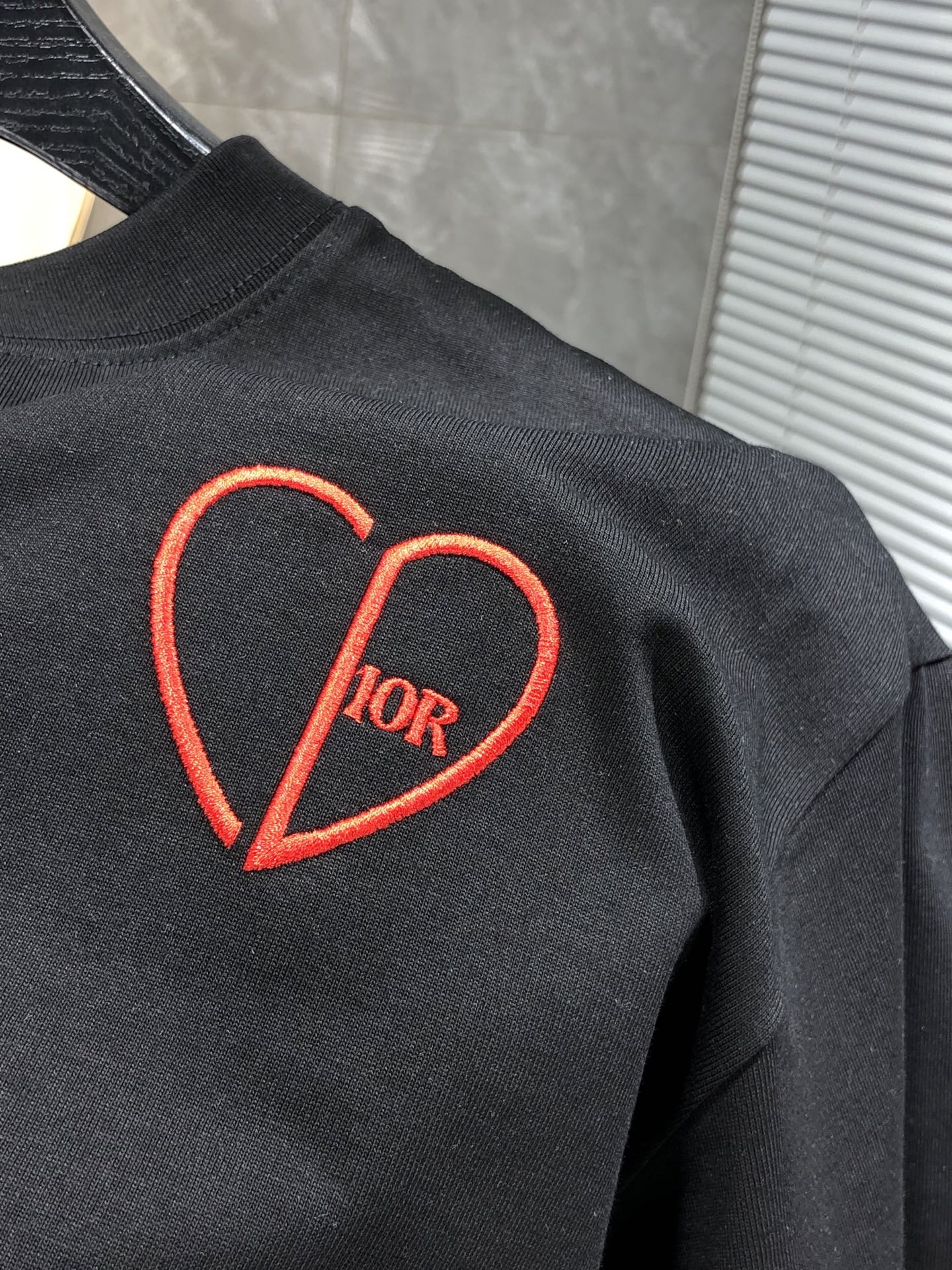 Dior。🉑️穿200斤。2026春夏新品时尚圆领短袖👍高级定制百搭款式！更有实用感 任何人都可以轻松驾